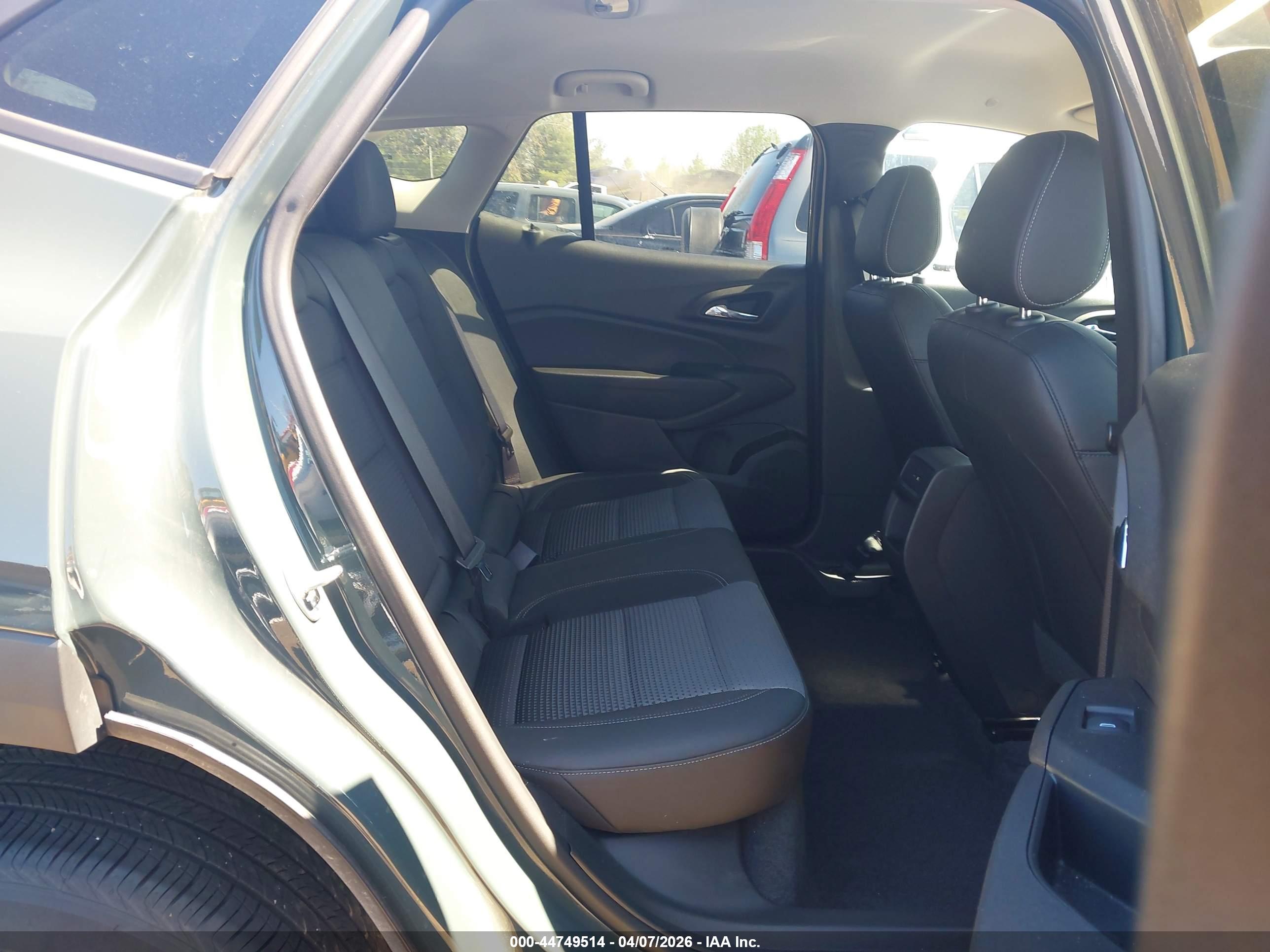 CHEVROLET TRAX image 8