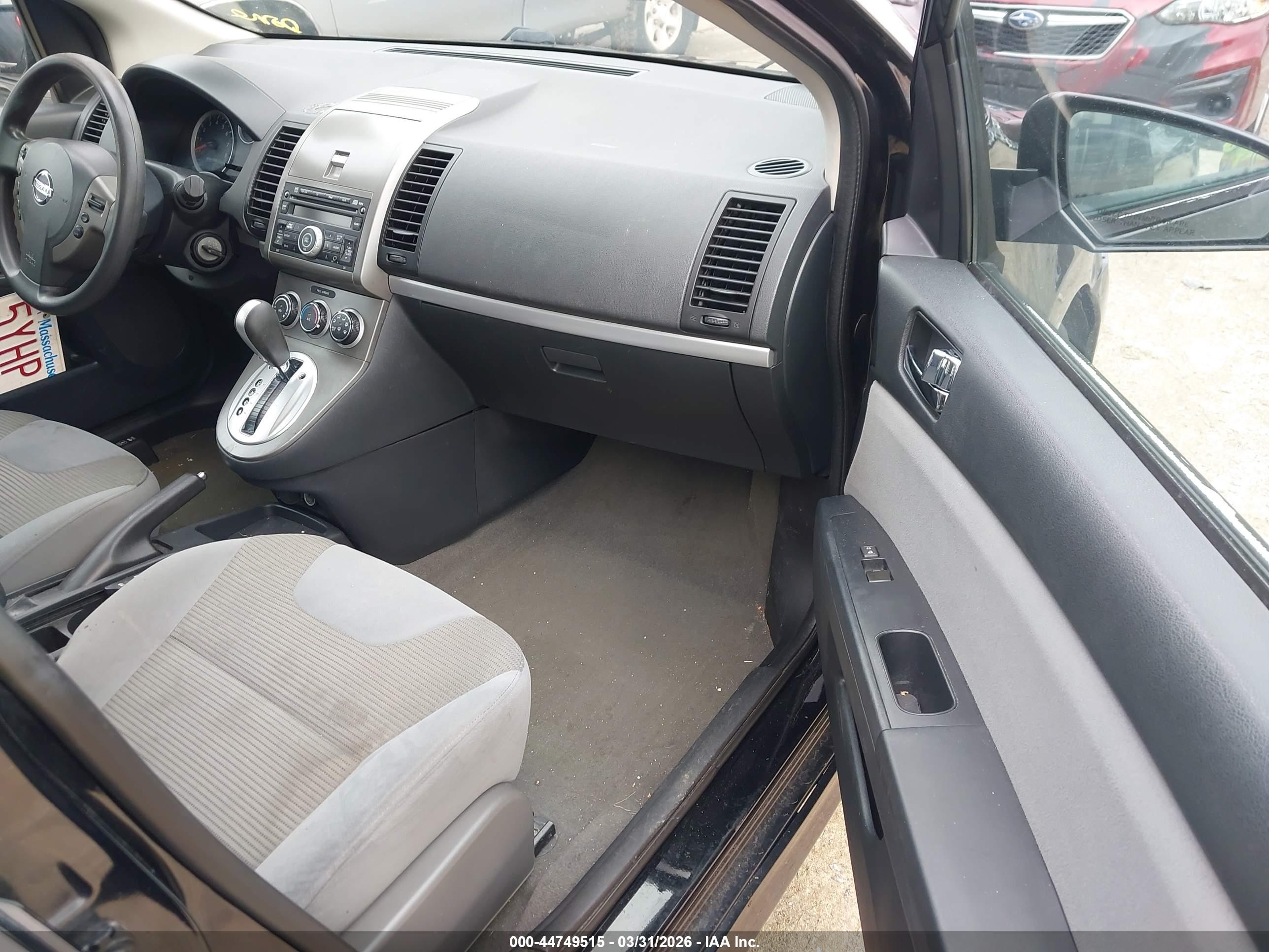 NISSAN SENTRA image 5