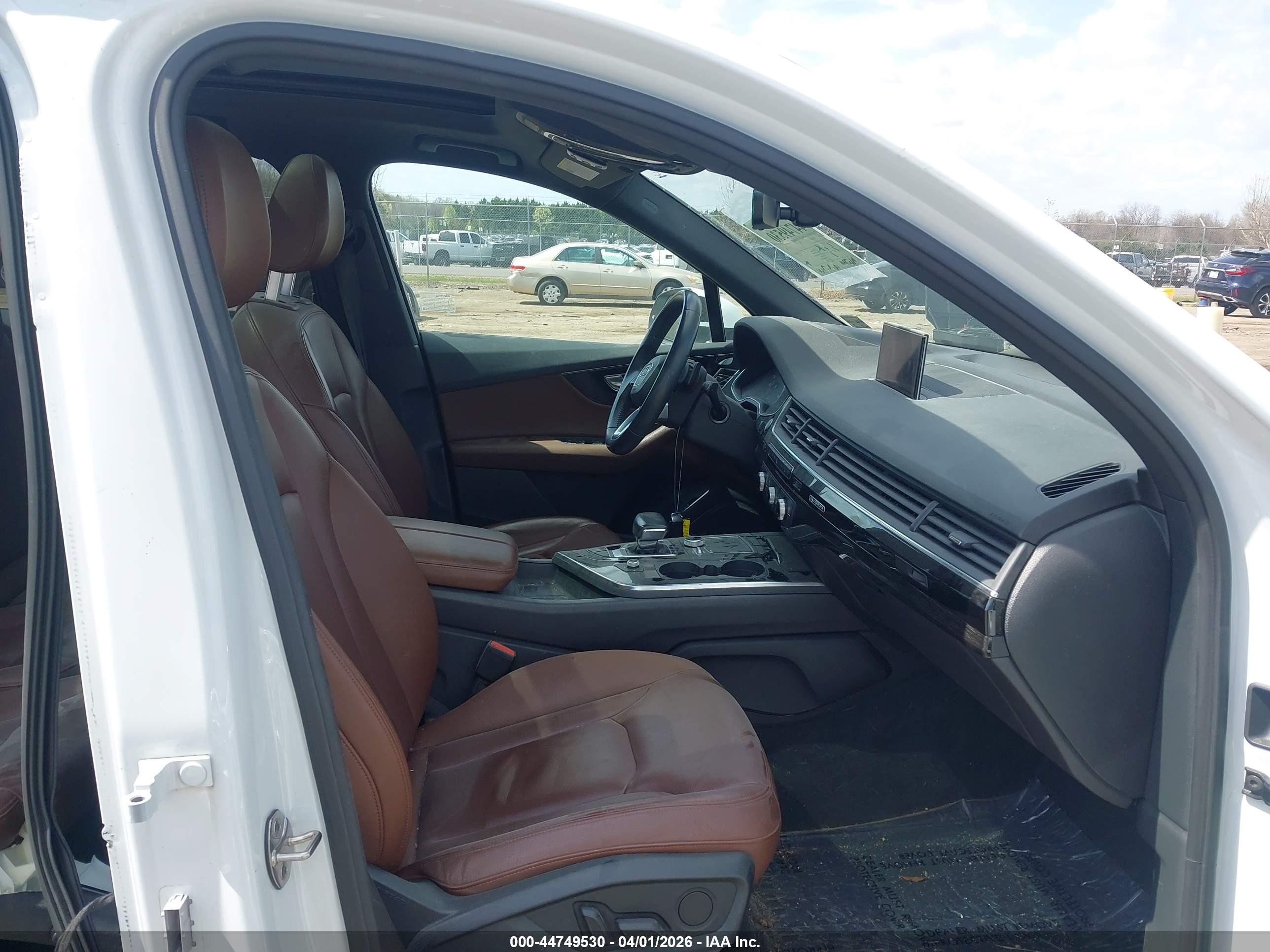 AUDI Q7 image 5