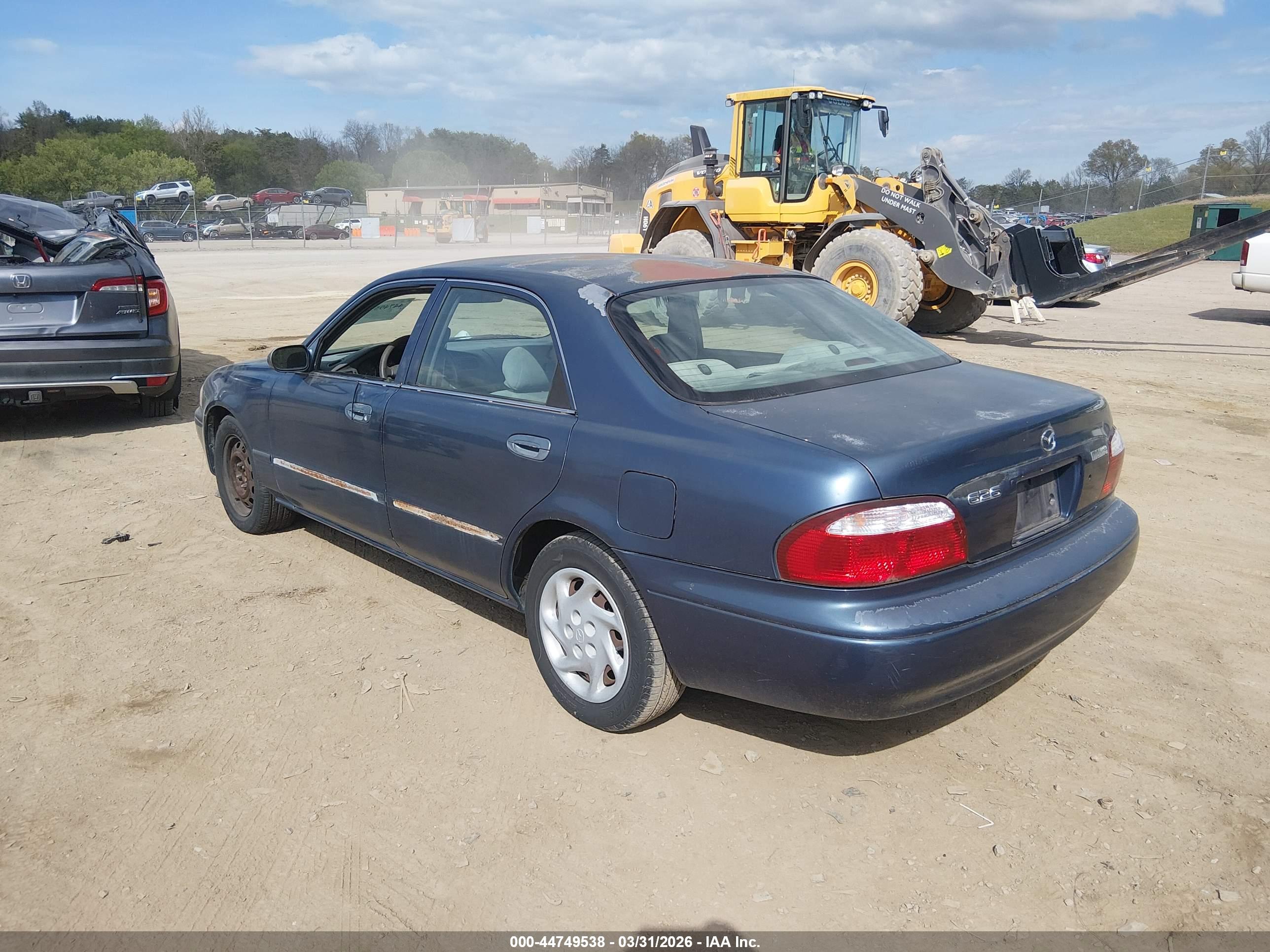 MAZDA 626 image 3