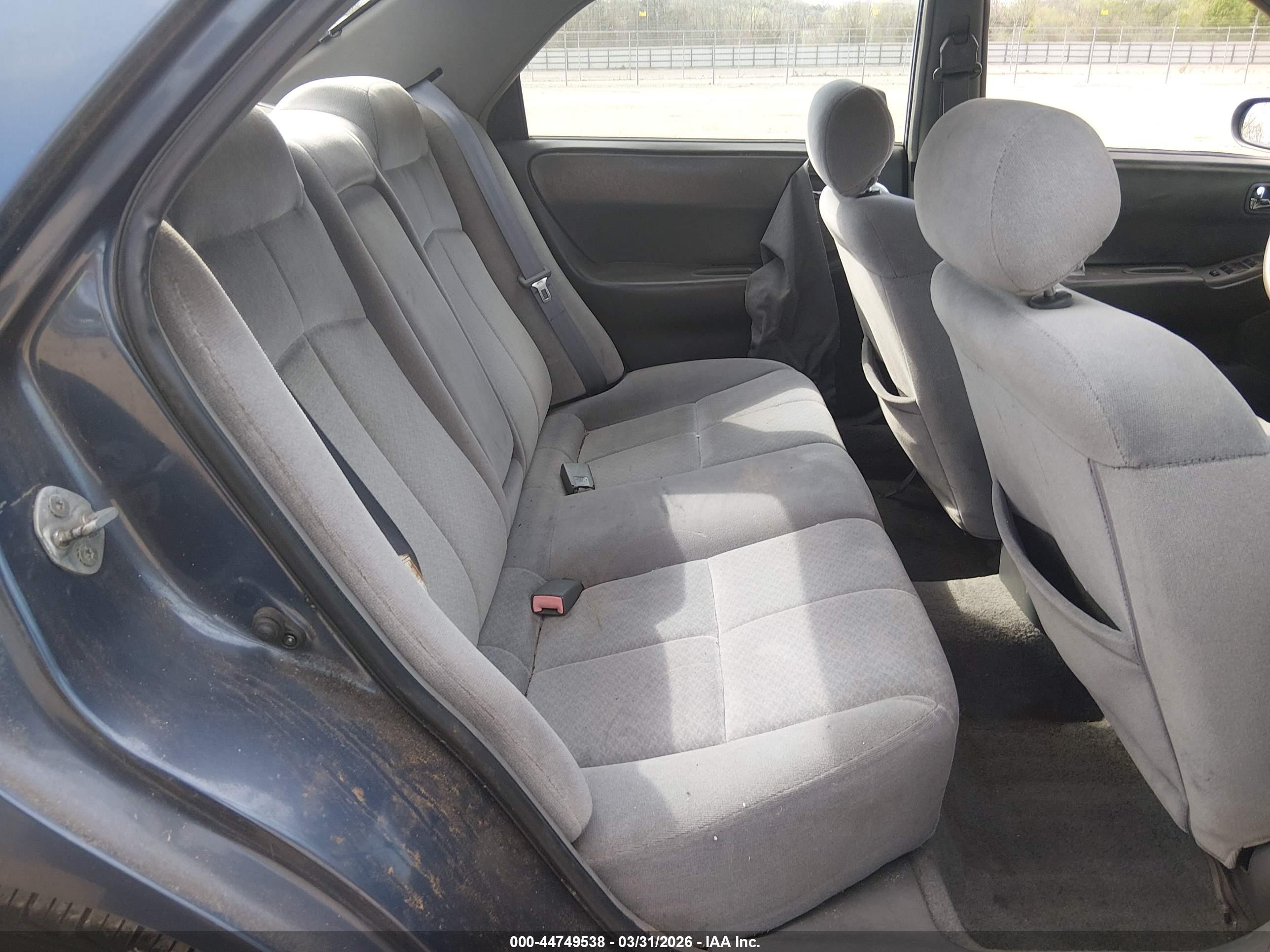 MAZDA 626 image 8