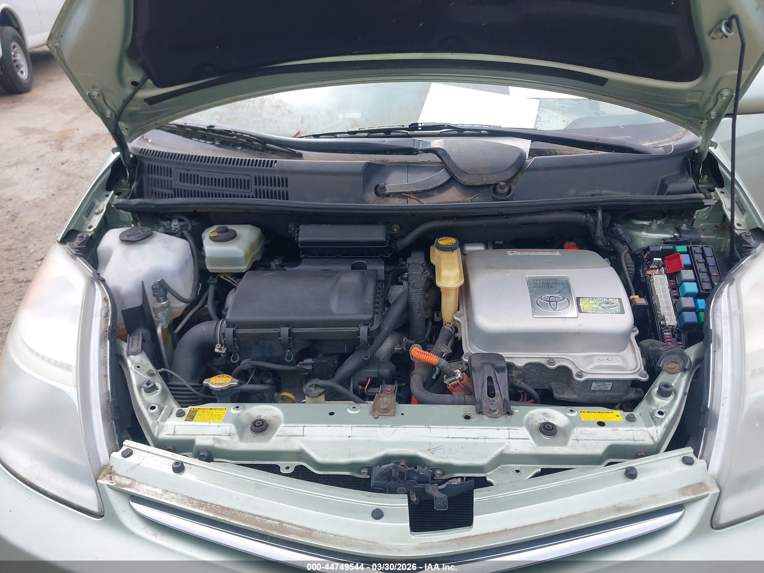 TOYOTA PRIUS image 10