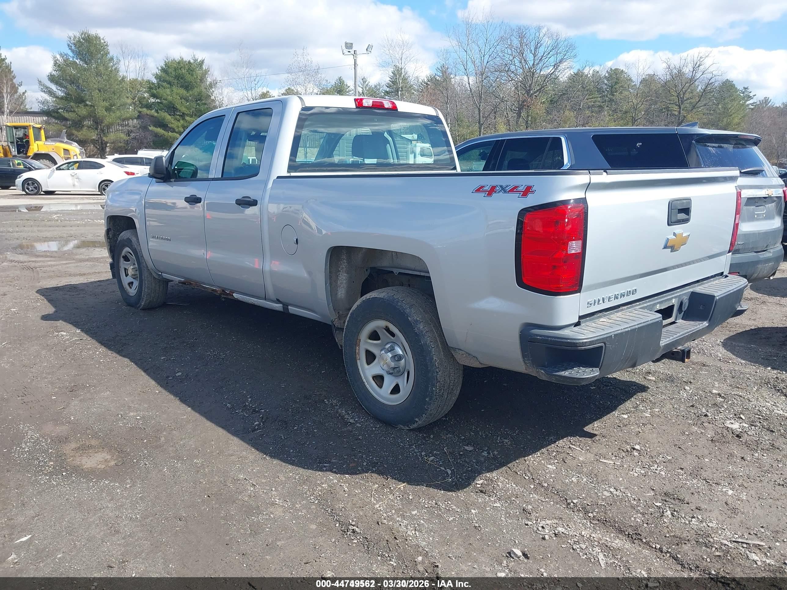 CHEVROLET SILVERADO image 3