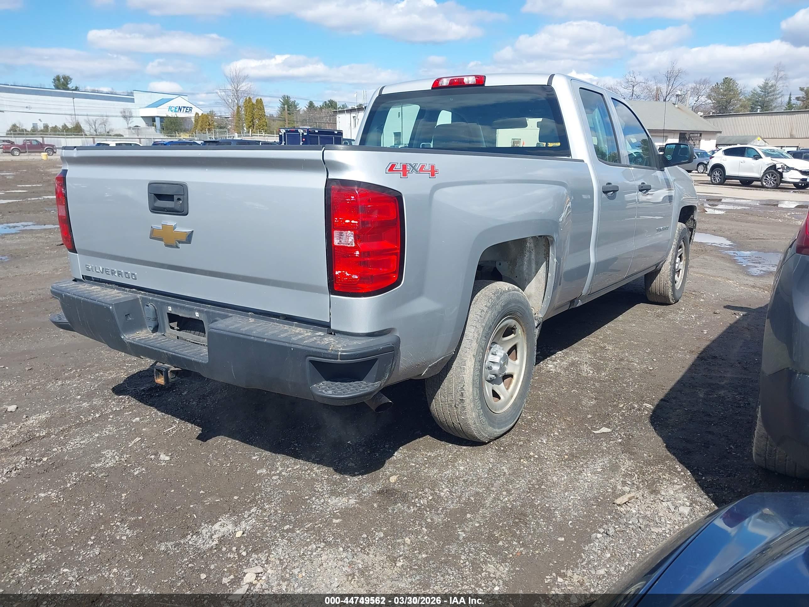 CHEVROLET SILVERADO image 4