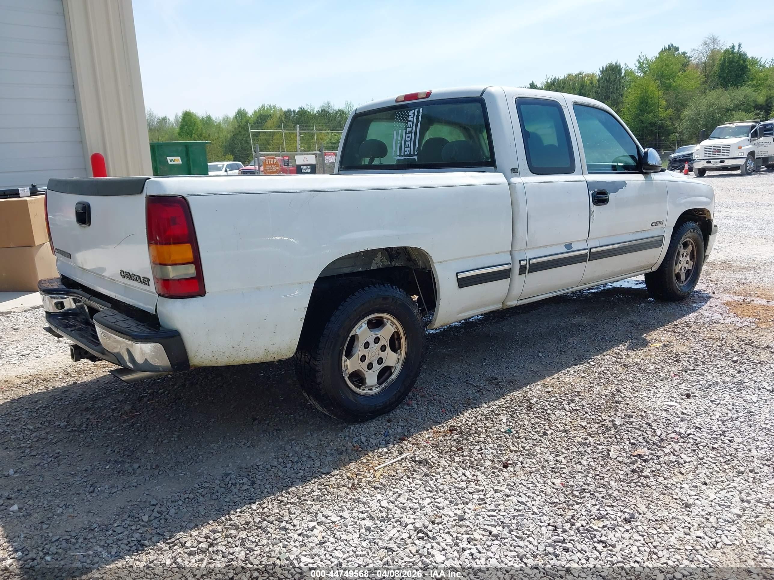 CHEVROLET SILVERADO image 4