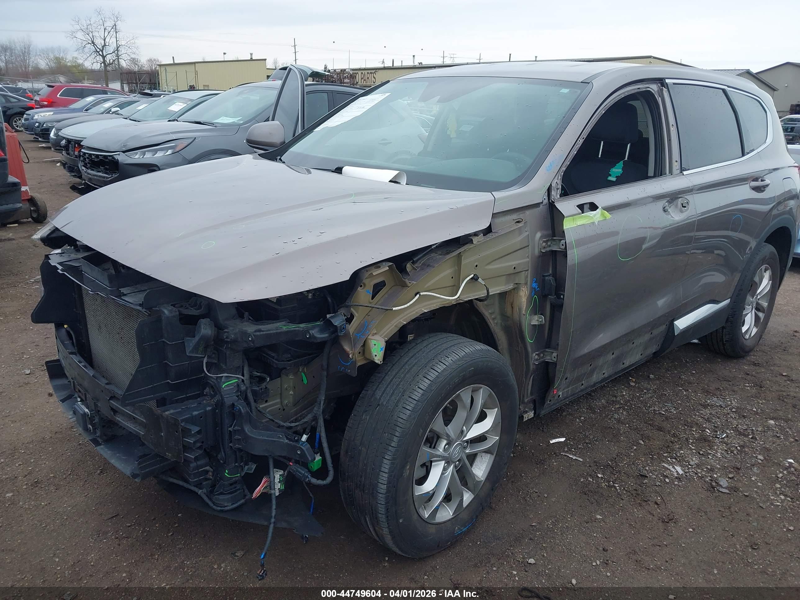 HYUNDAI SANTA image 2