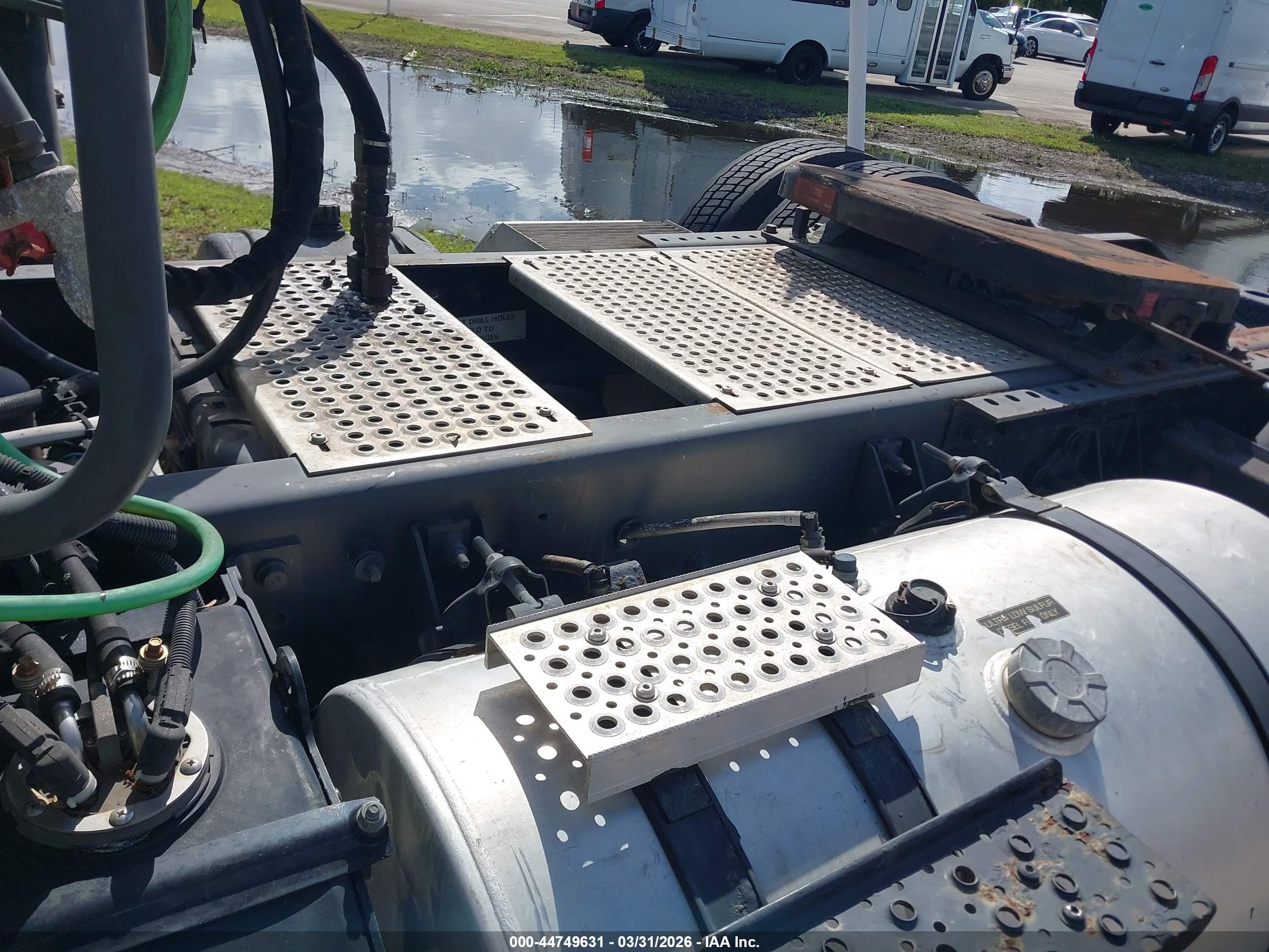 INTERNATIONAL 8000 image 8