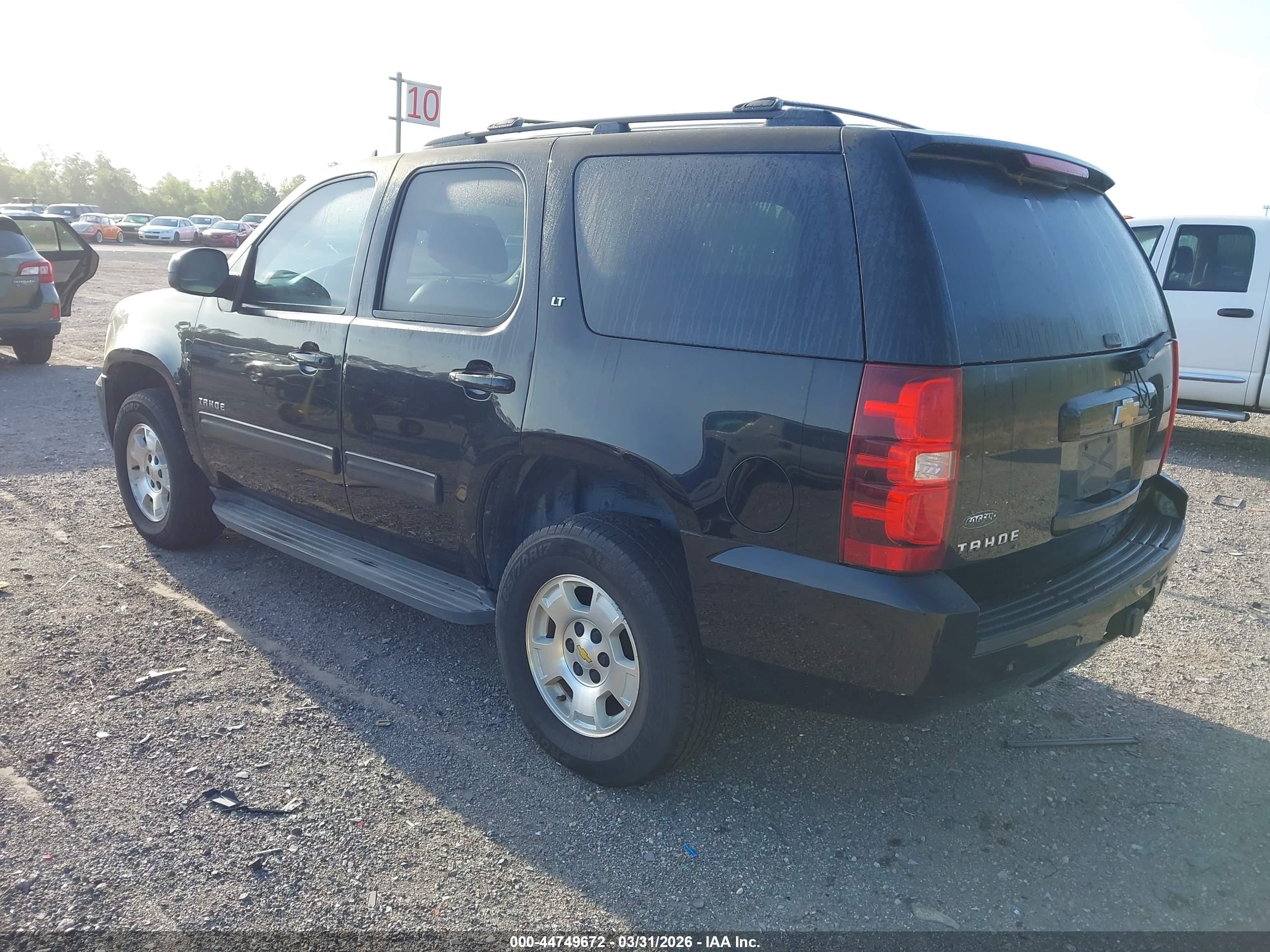 CHEVROLET TAHOE image 3