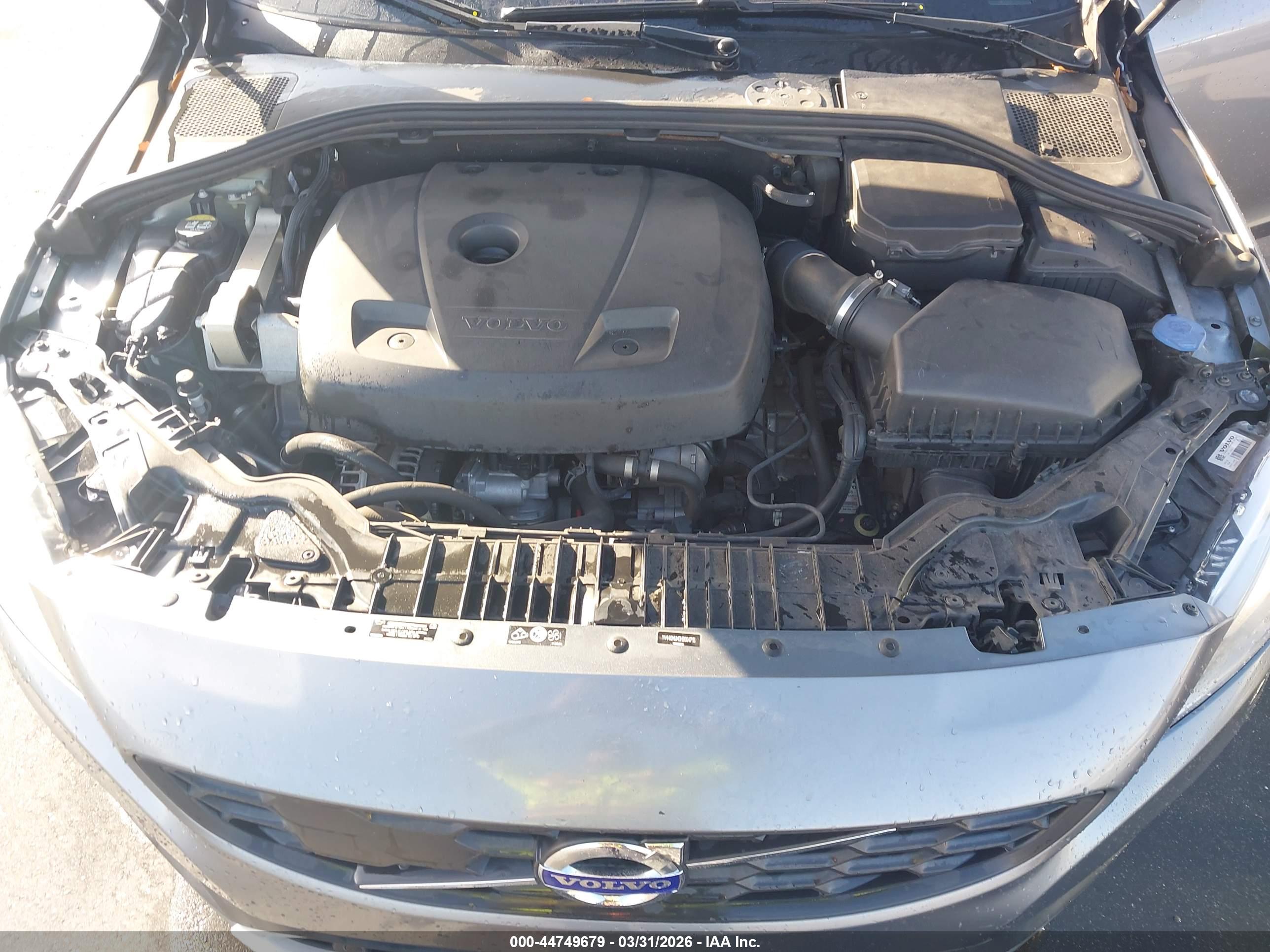 VOLVO S60 image 10