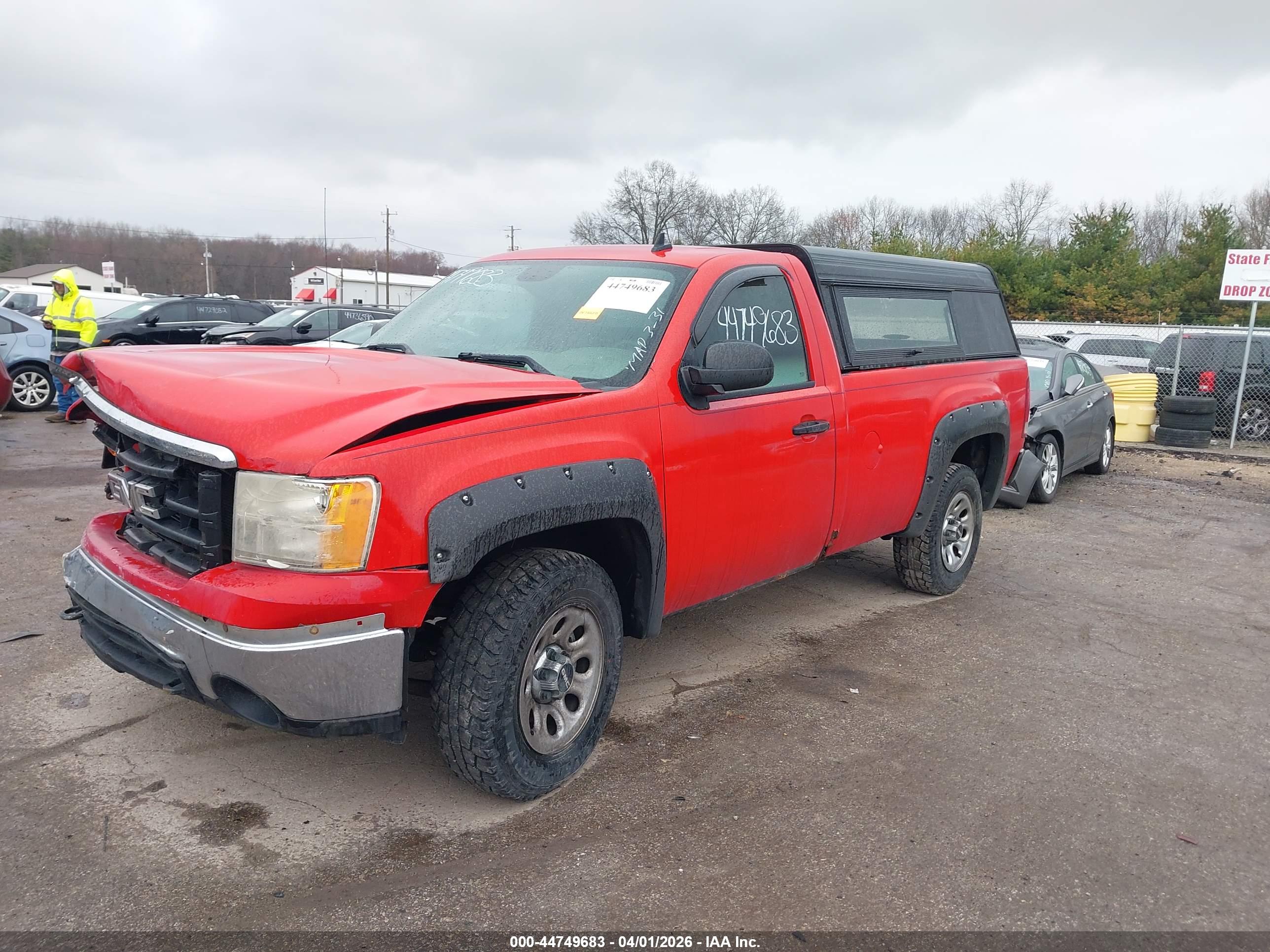 GMC SIERRA image 2
