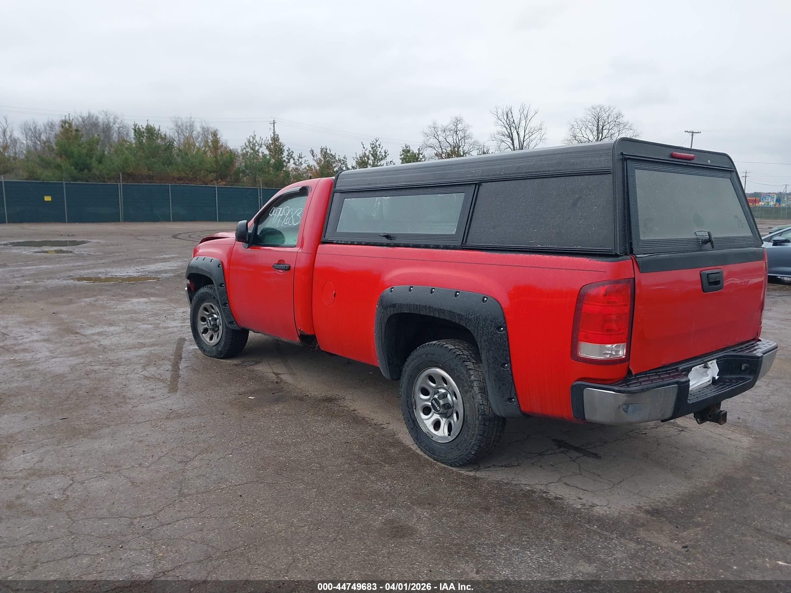GMC SIERRA image 3