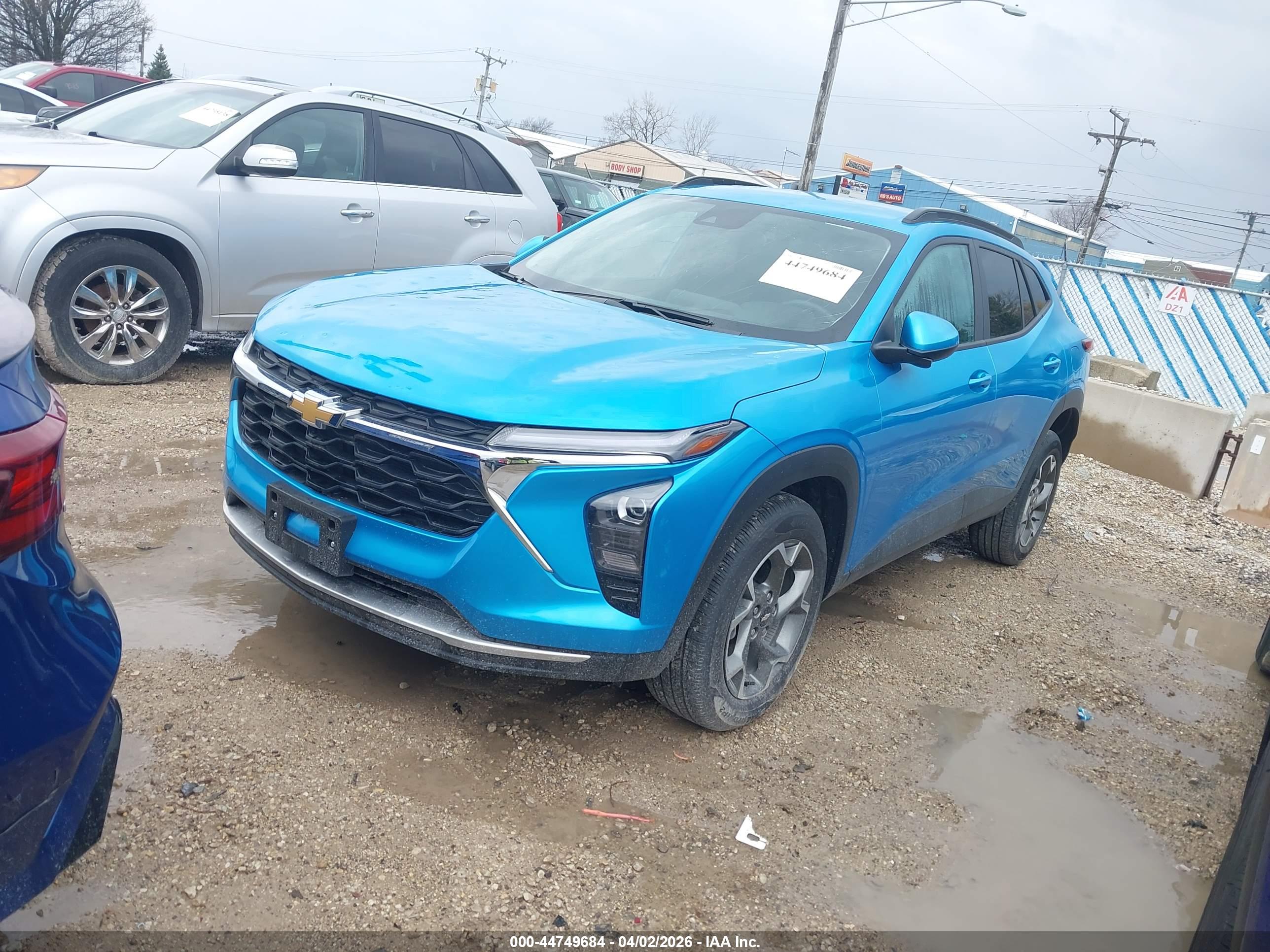 CHEVROLET TRAX image 2