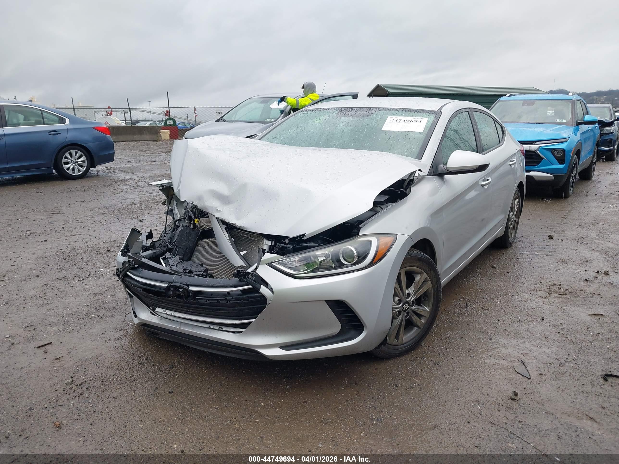 HYUNDAI ELANTRA image 2
