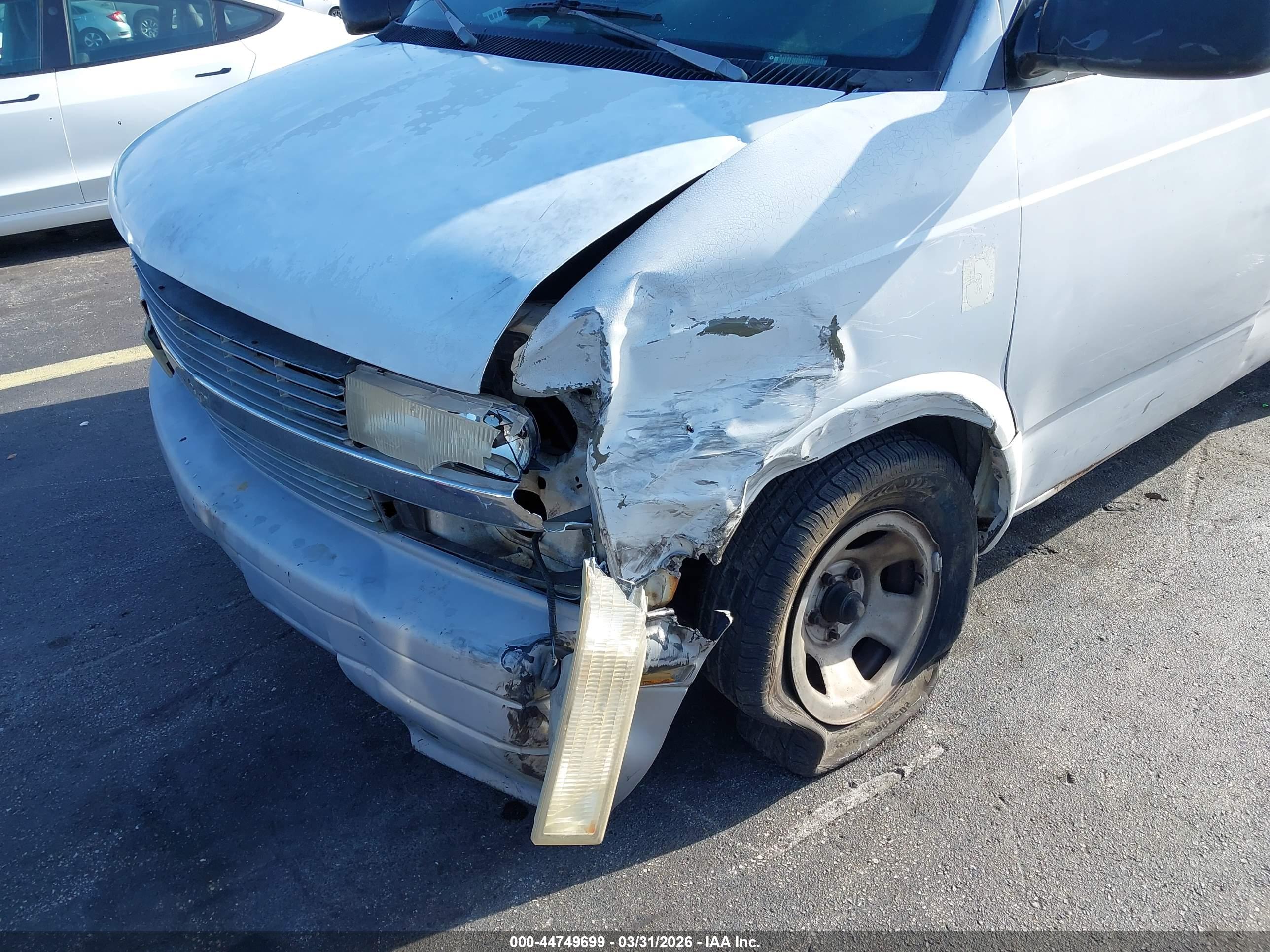 CHEVROLET ASTRO image 6
