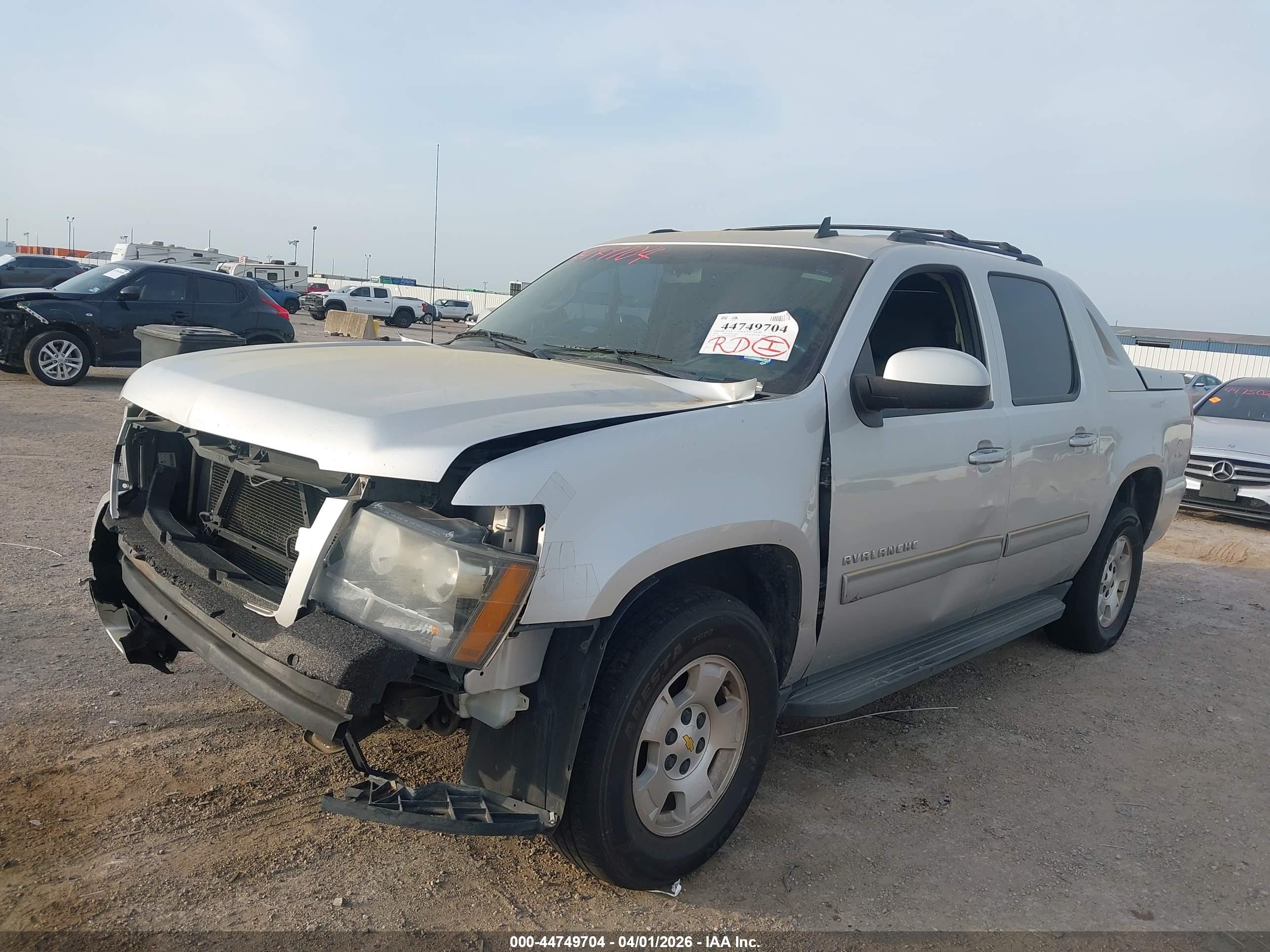 CHEVROLET AVALANCHE image 2