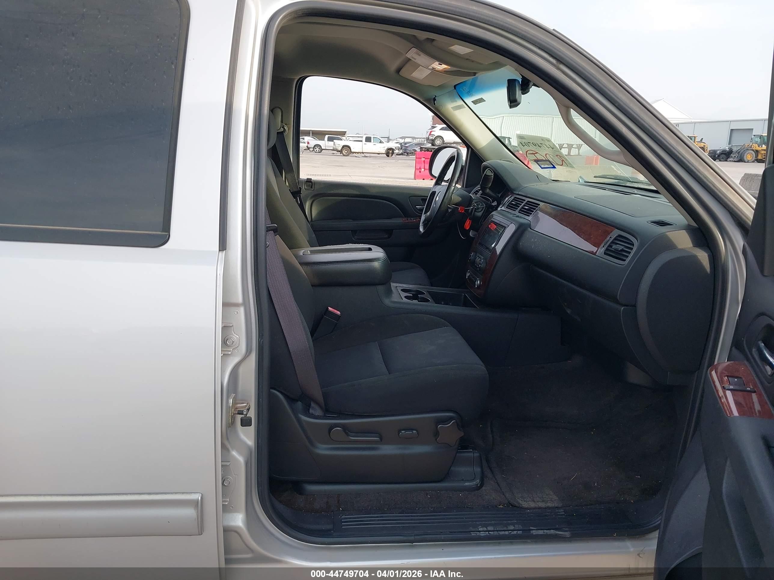 CHEVROLET AVALANCHE image 5