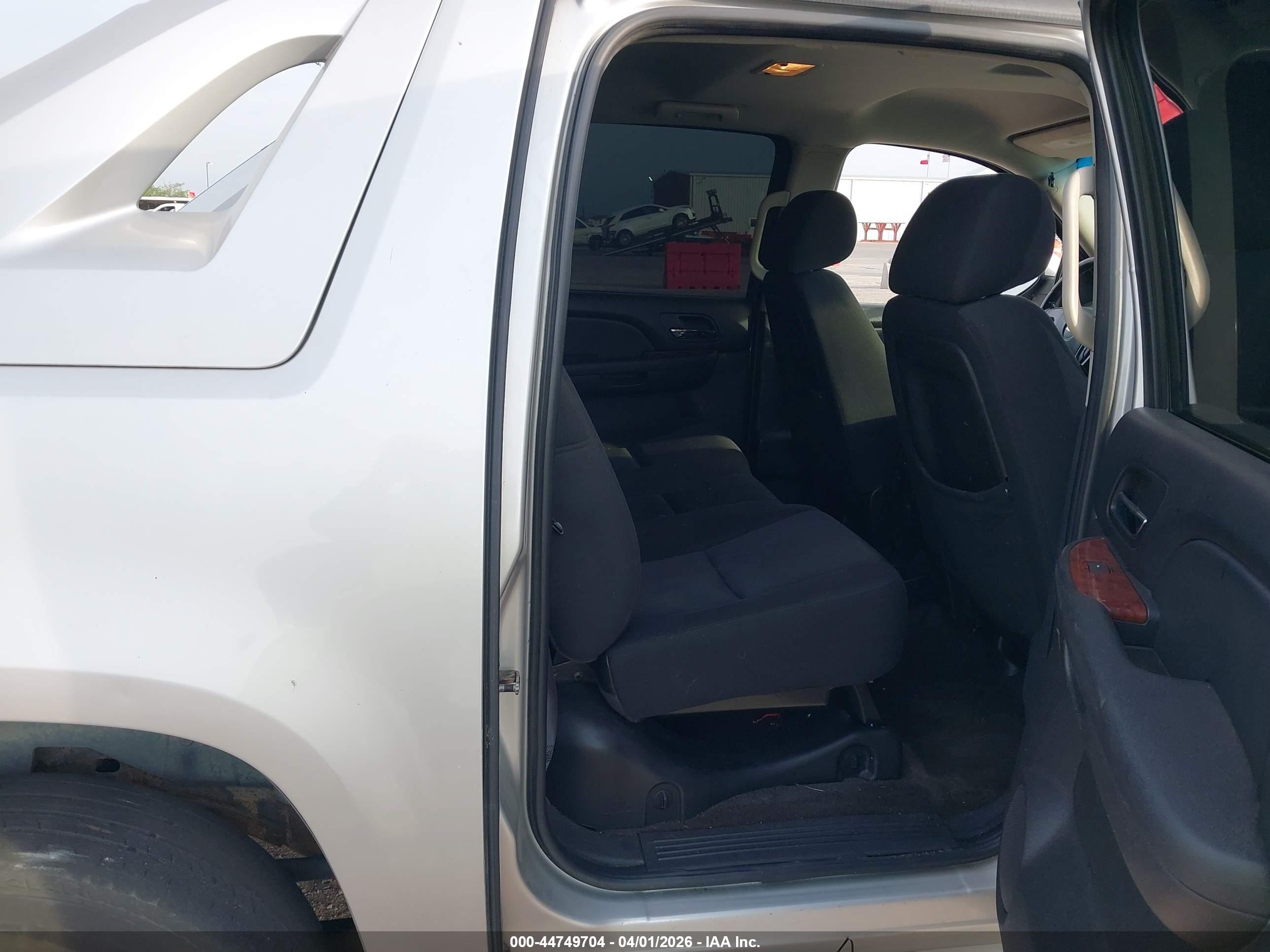 CHEVROLET AVALANCHE image 8