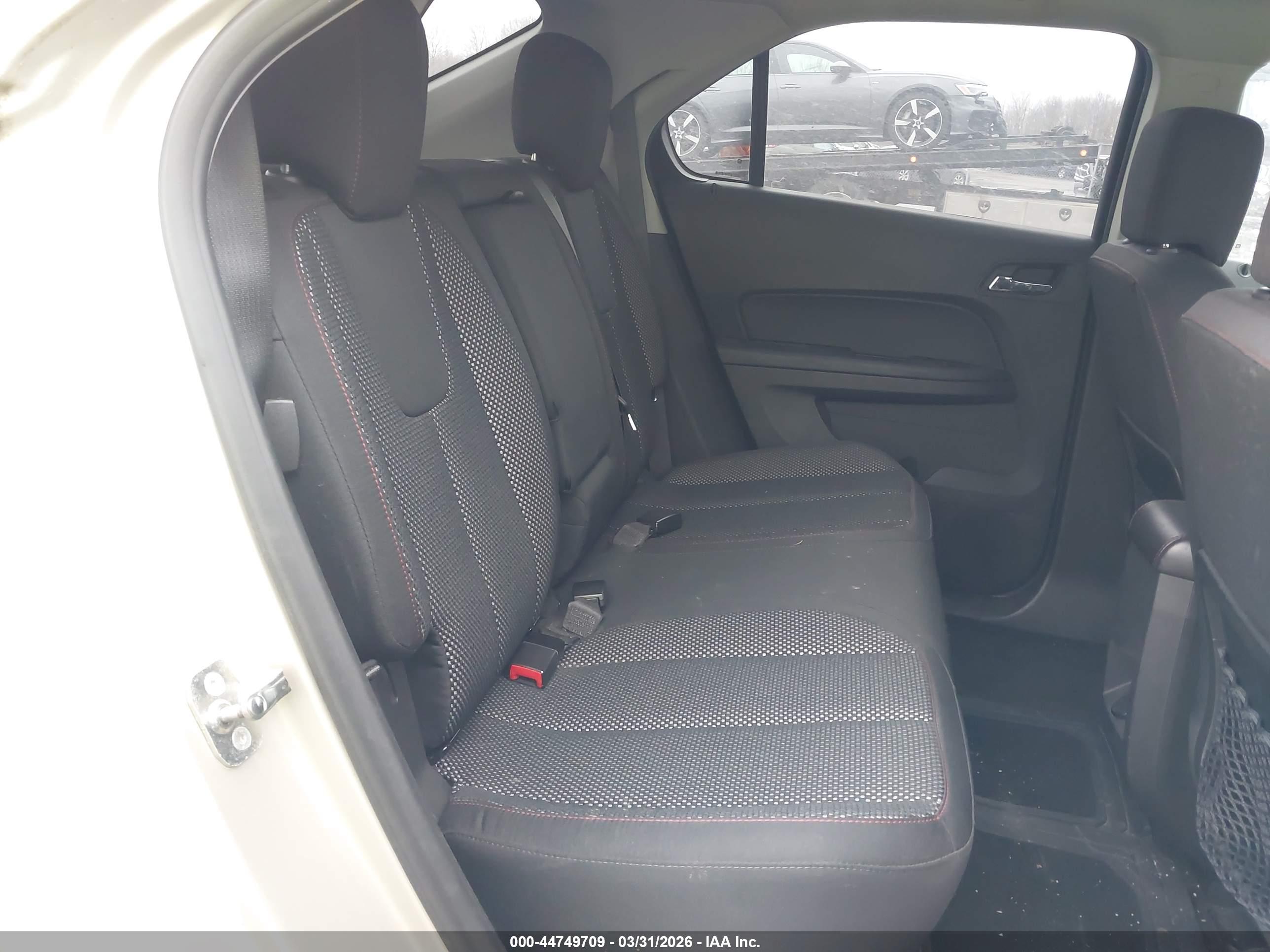 CHEVROLET EQUINOX image 8