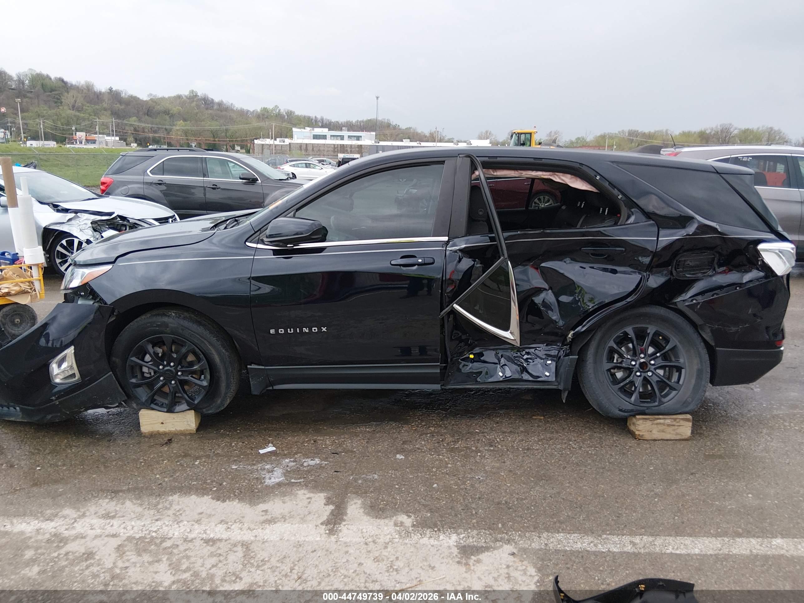 CHEVROLET EQUINOX image 6