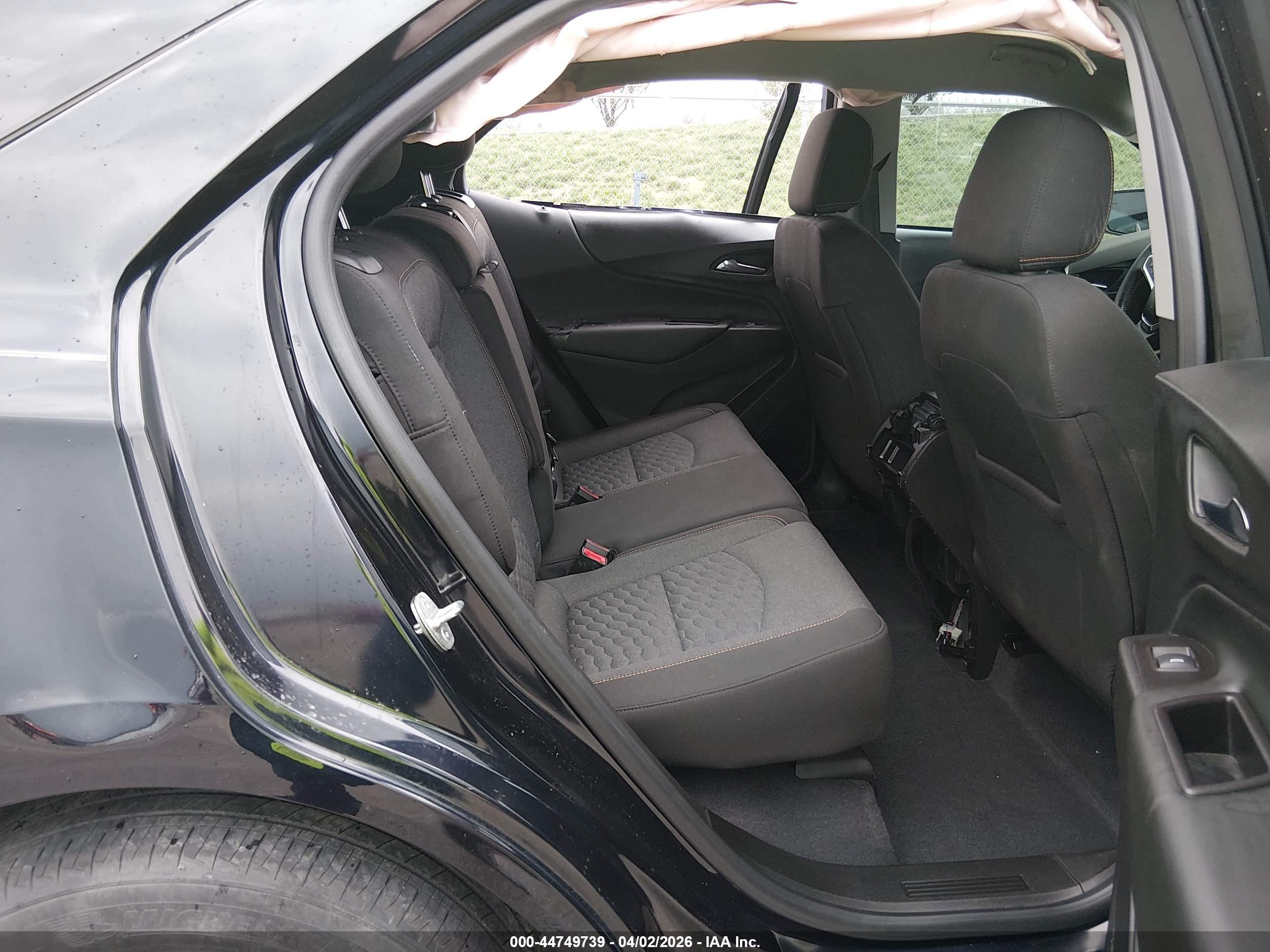 CHEVROLET EQUINOX image 8