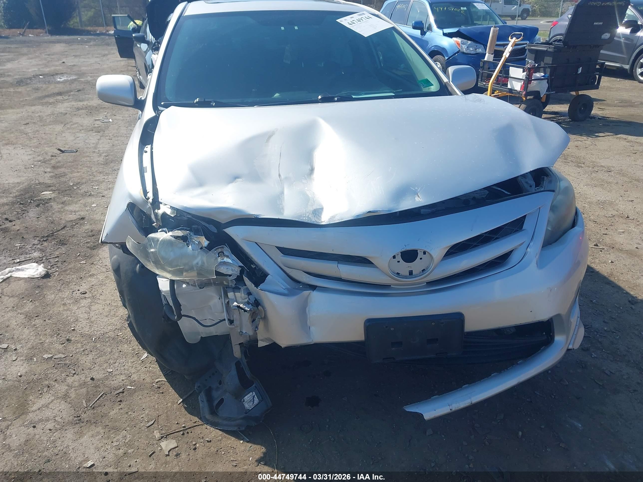 TOYOTA COROLLA image 6