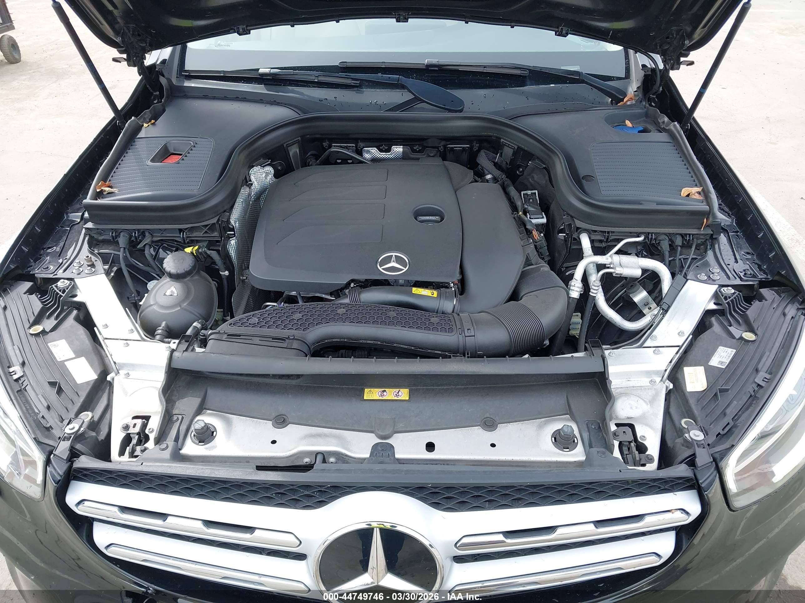 MERCEDES-BENZ GLC image 10