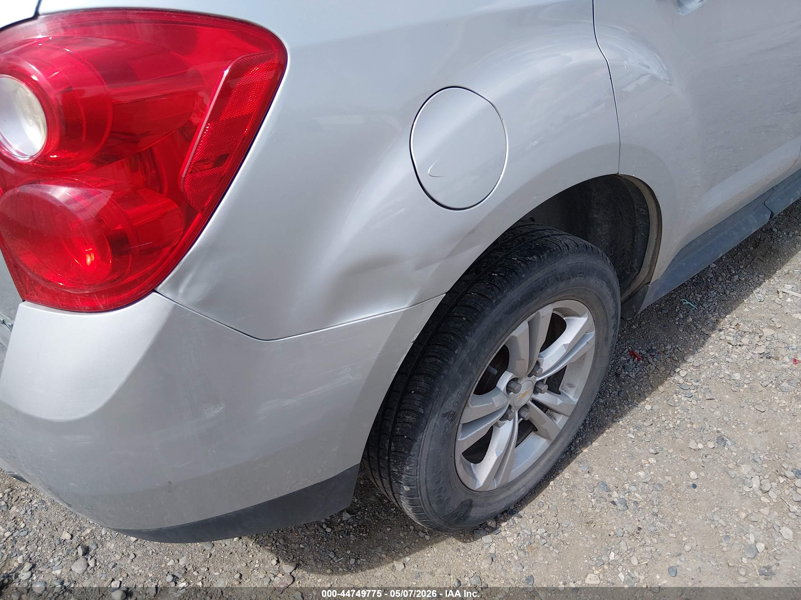 CHEVROLET EQUINOX image 6