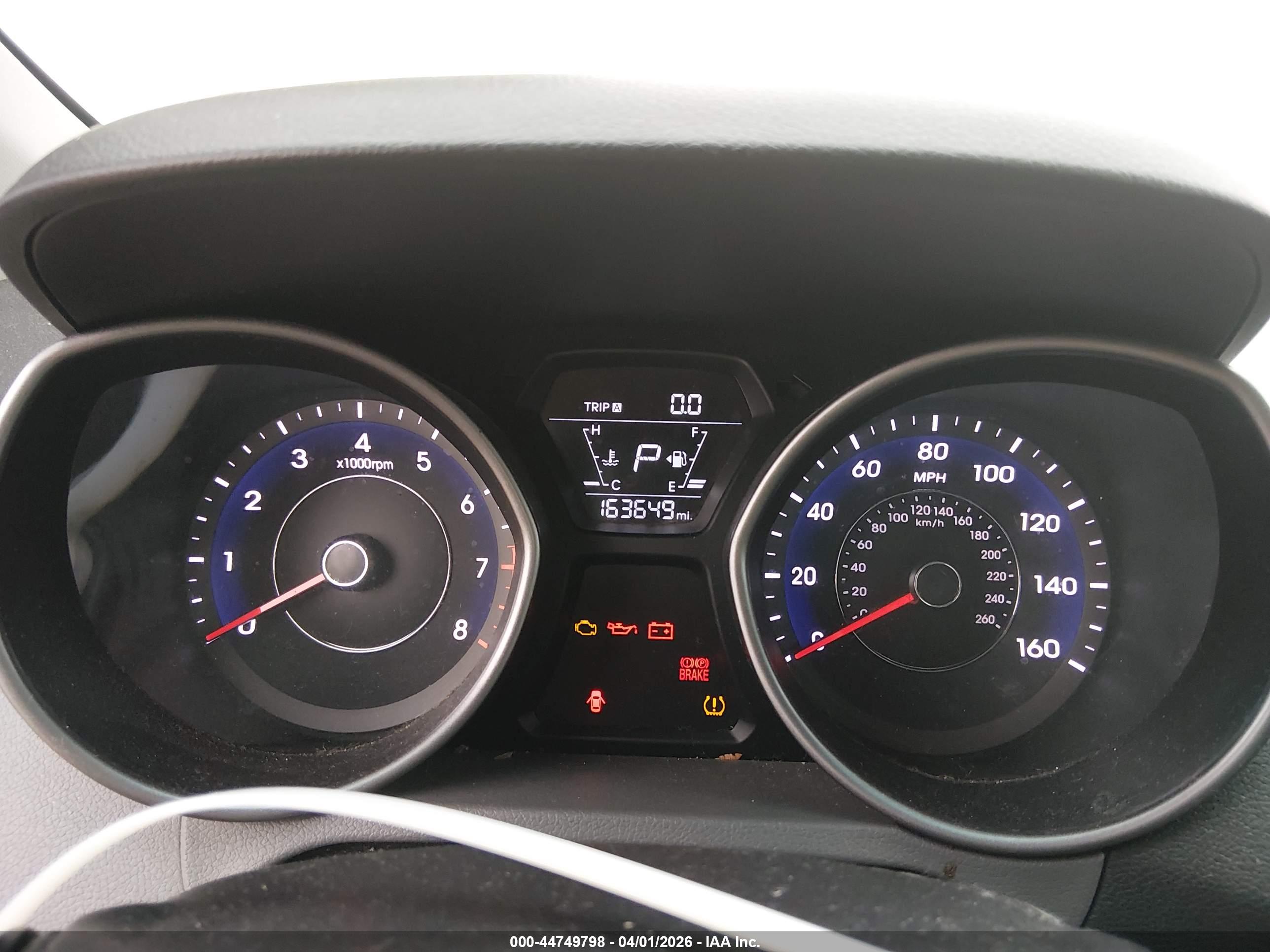 HYUNDAI ELANTRA image 7