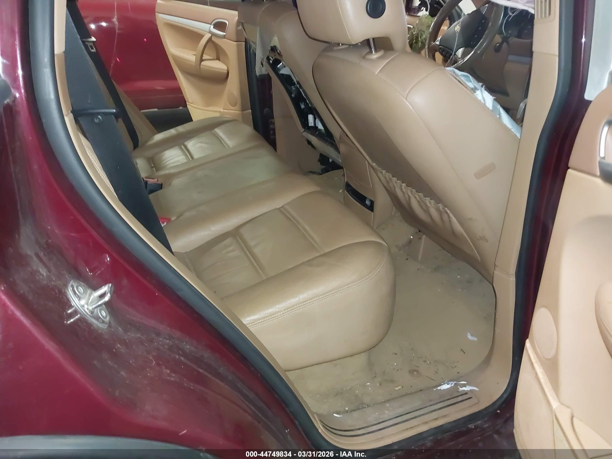 PORSCHE CAYENNE image 8
