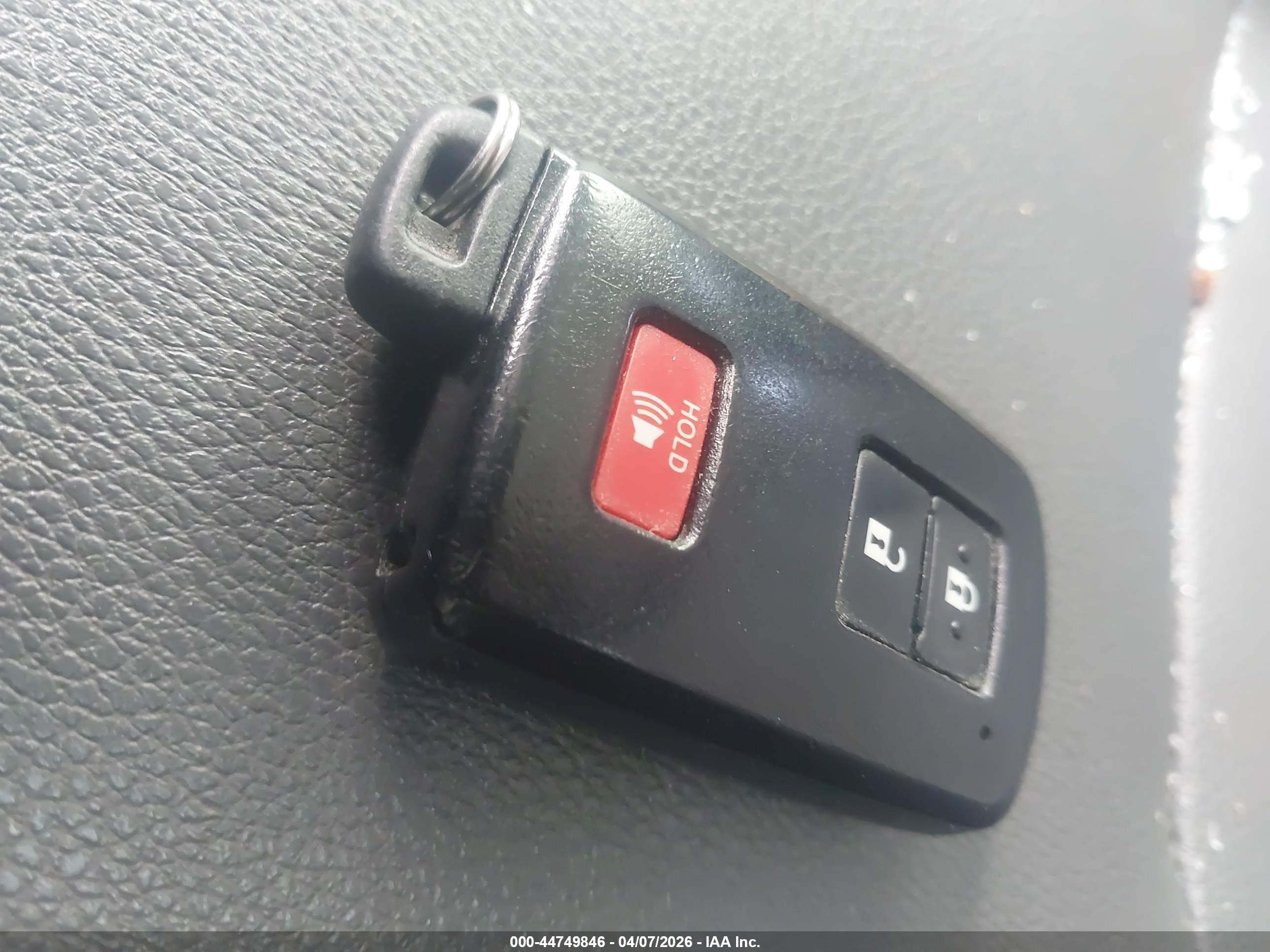 TOYOTA 4RUNNER image 11
