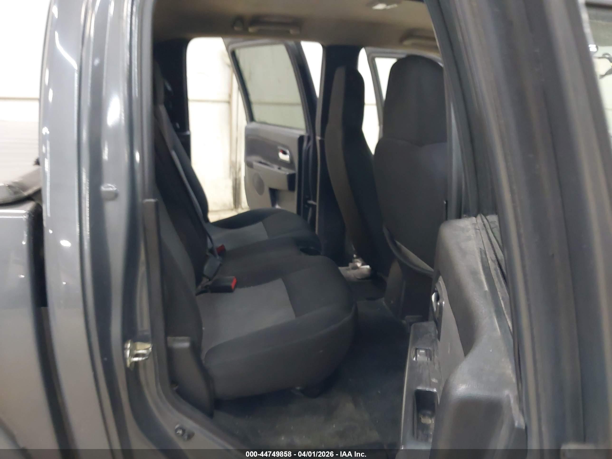 GMC CANYON image 8