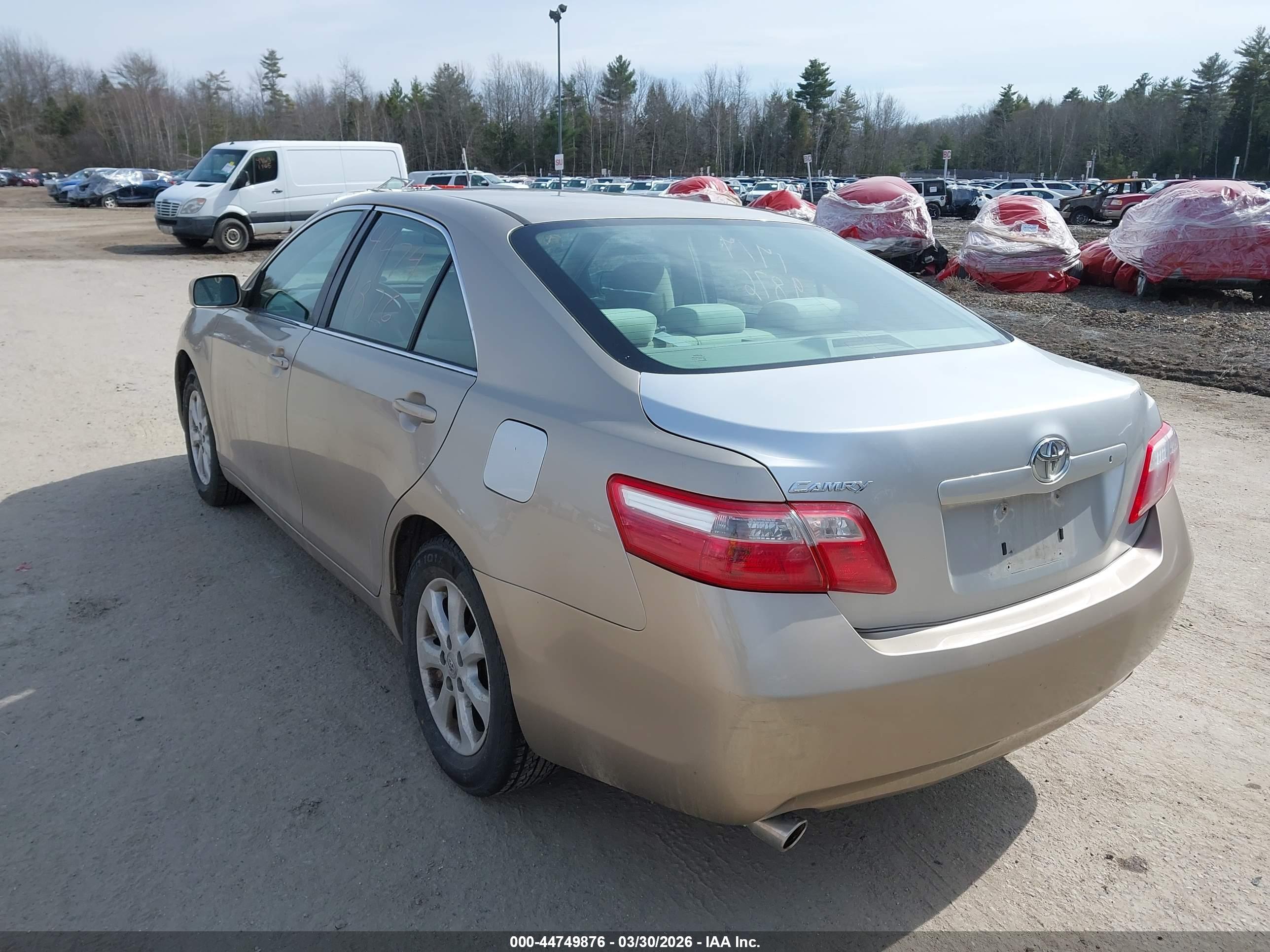 TOYOTA CAMRY image 3