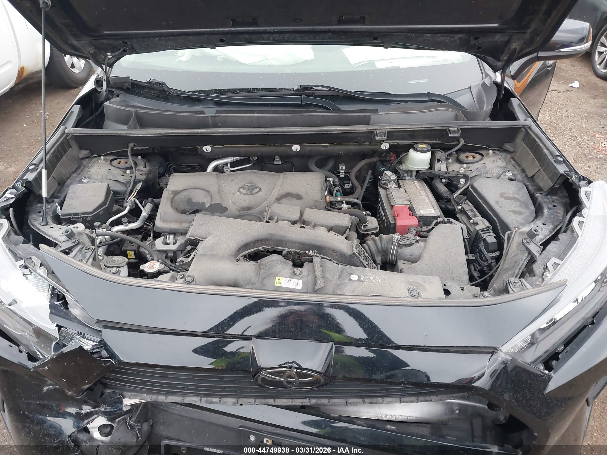 TOYOTA RAV4 image 10