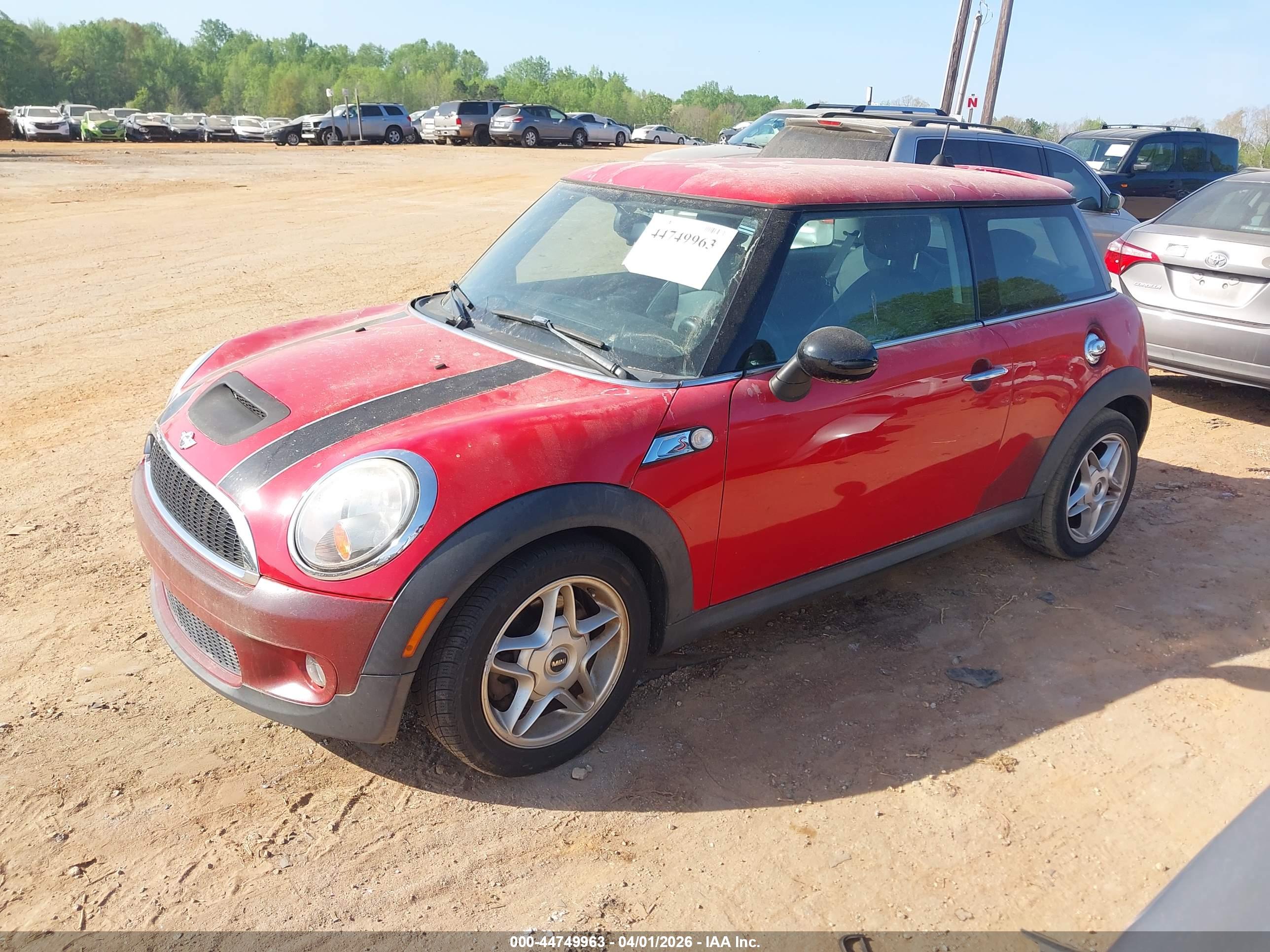 MINI COOPER image 2
