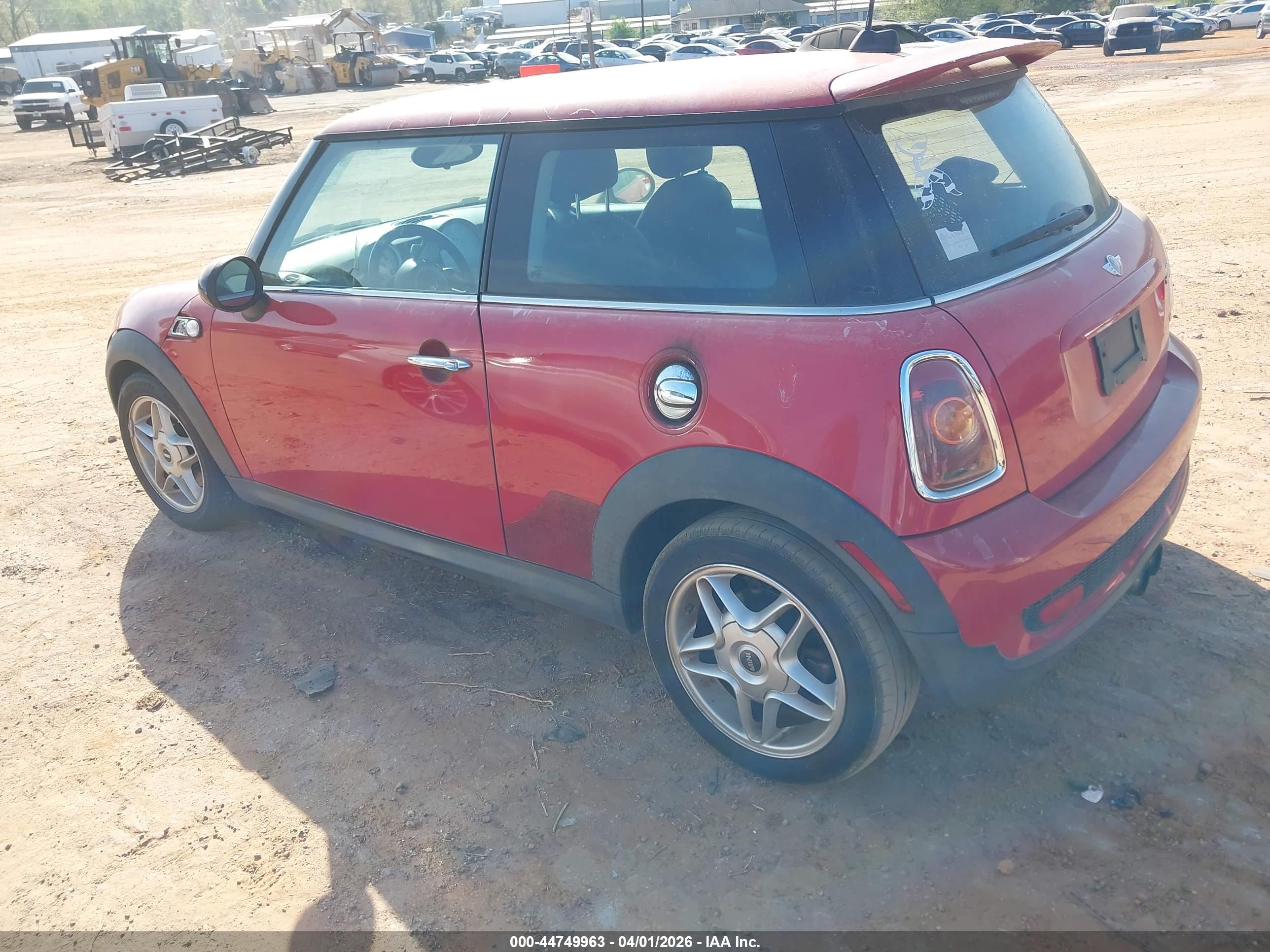 MINI COOPER image 3