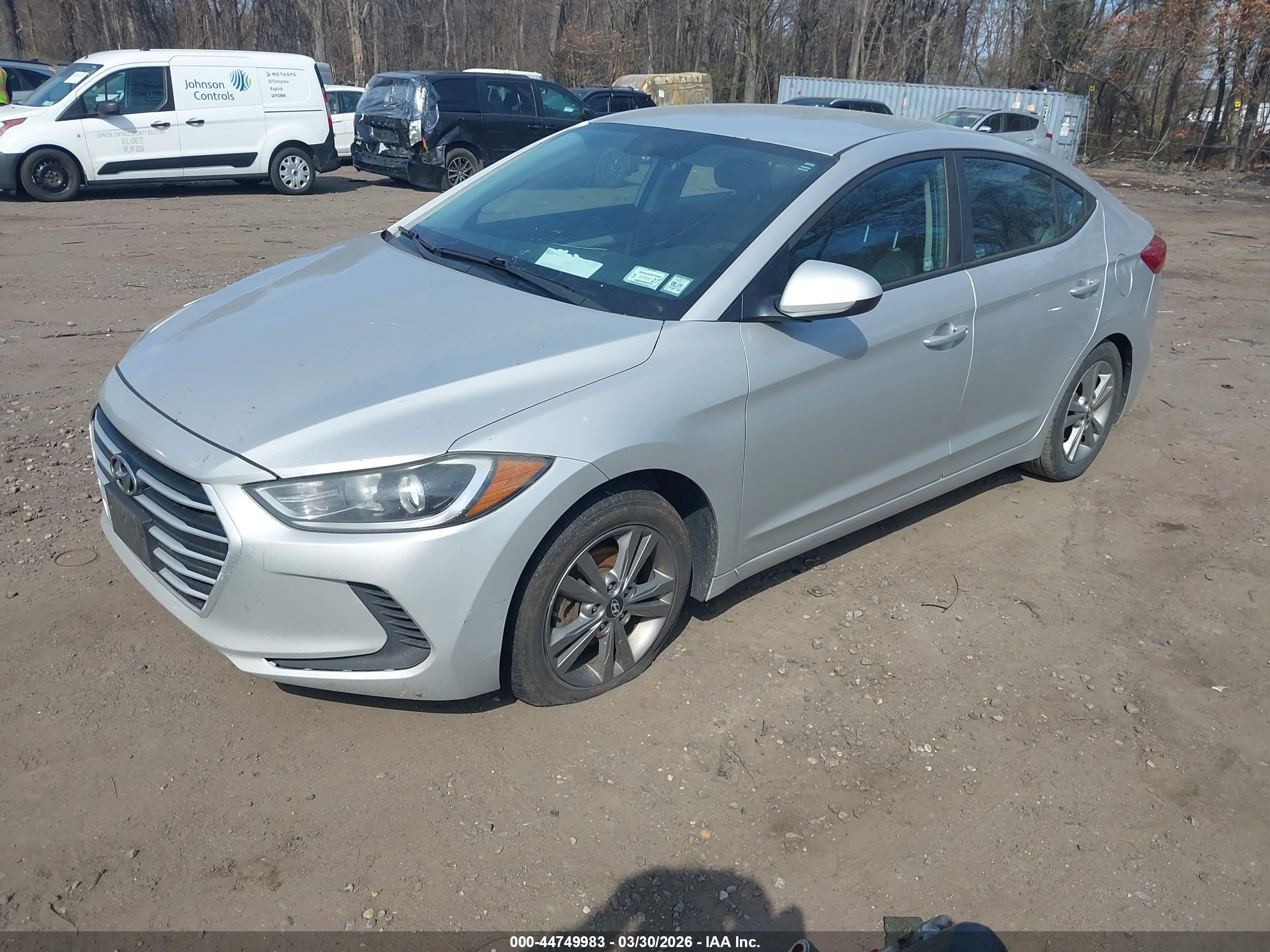 HYUNDAI ELANTRA image 2