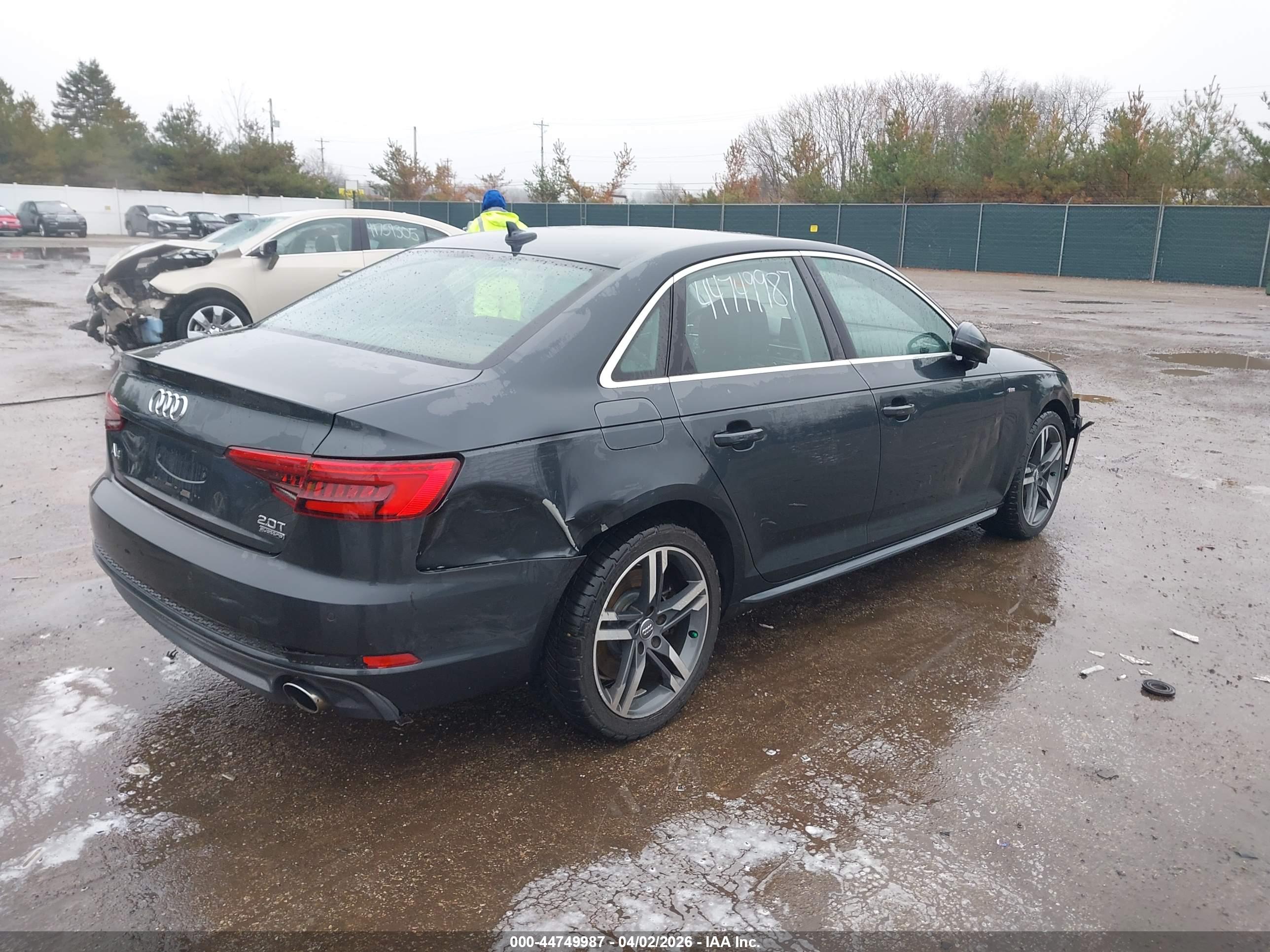AUDI A4 image 4