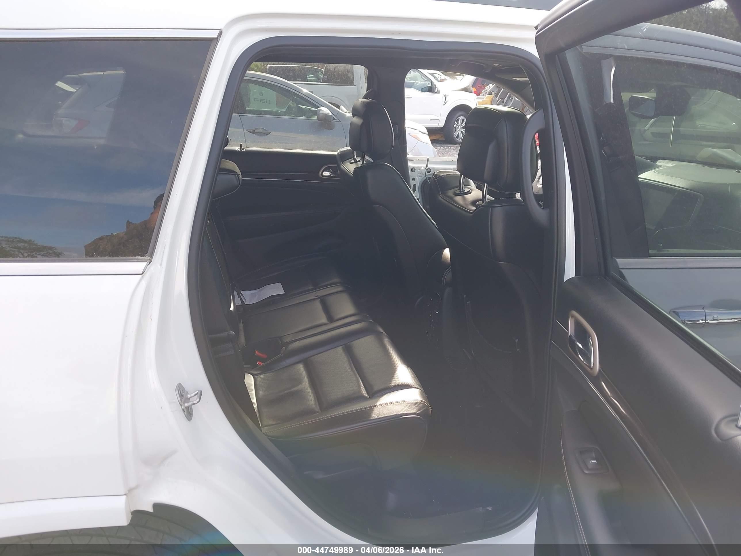 JEEP GRAND image 8