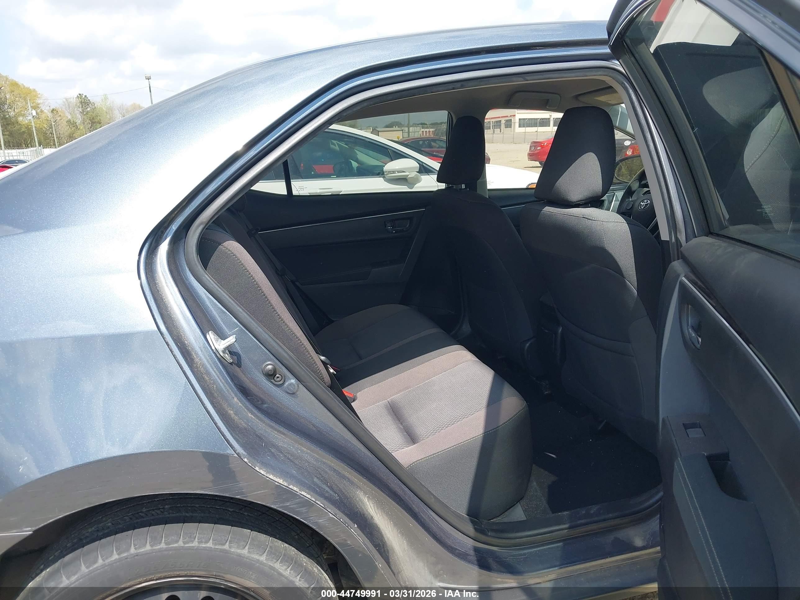 TOYOTA COROLLA image 8
