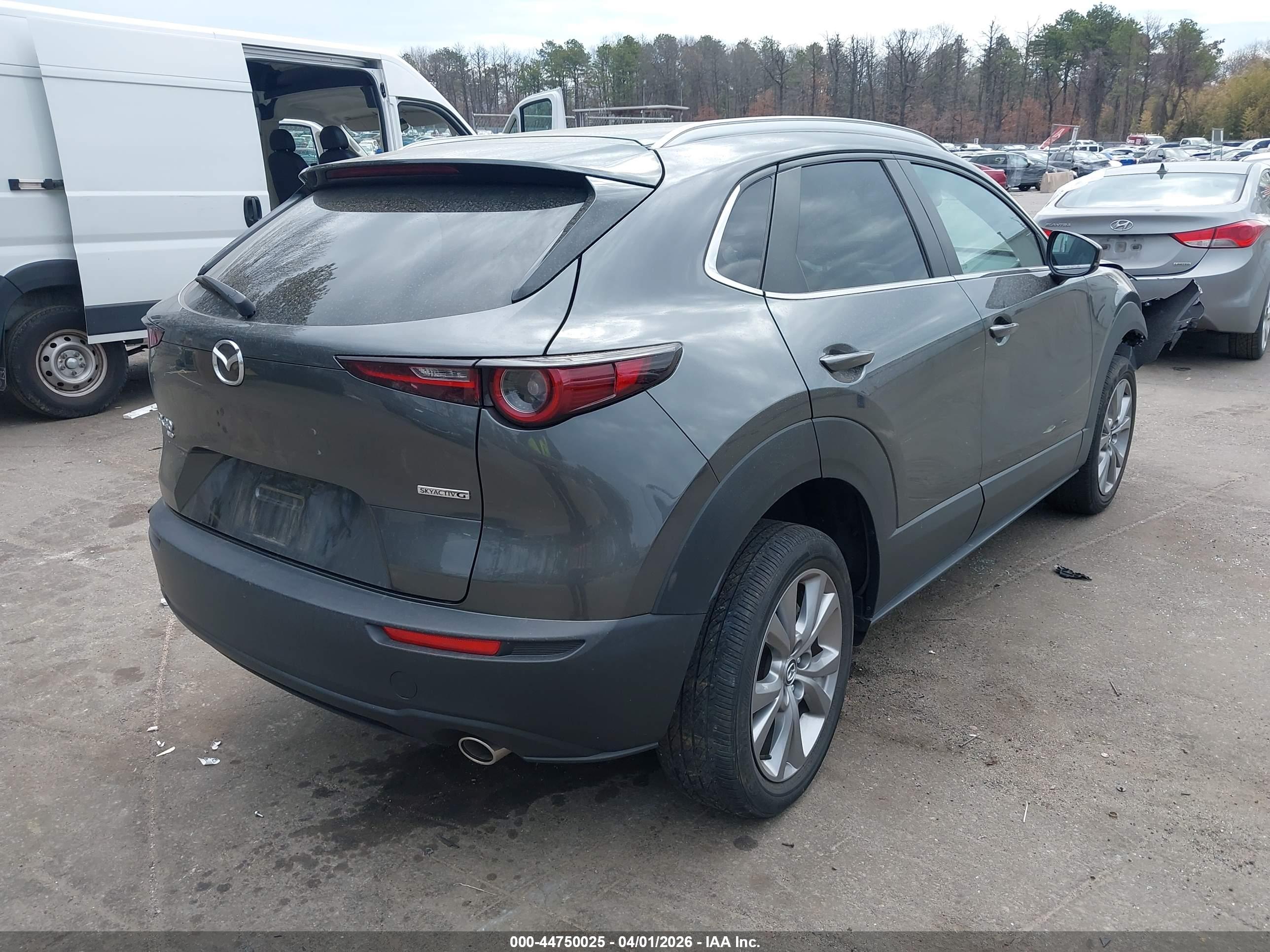 MAZDA CX-30 image 4