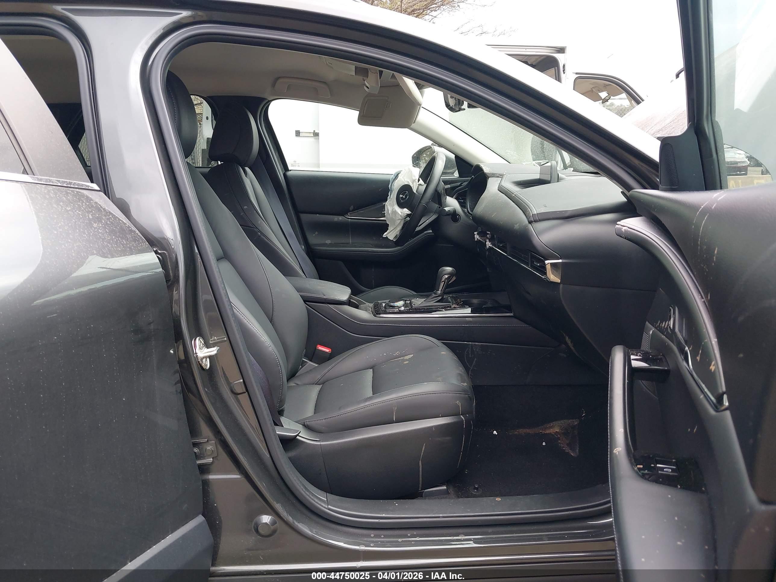 MAZDA CX-30 image 5