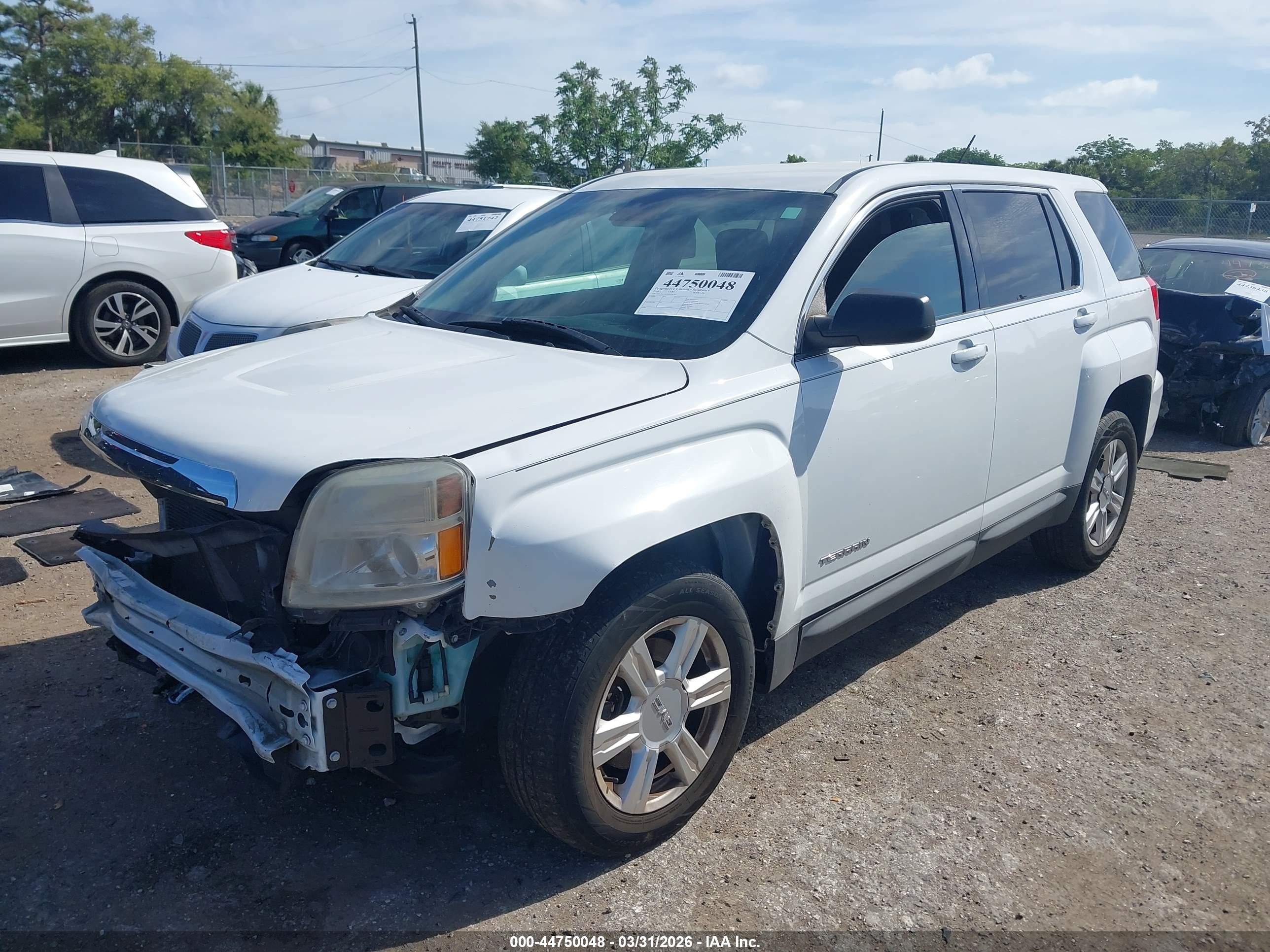 GMC TERRAIN image 2