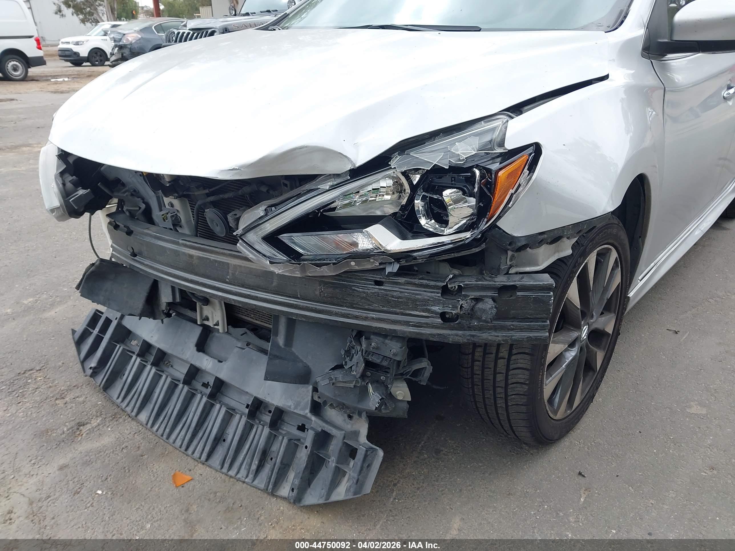 NISSAN SENTRA image 6