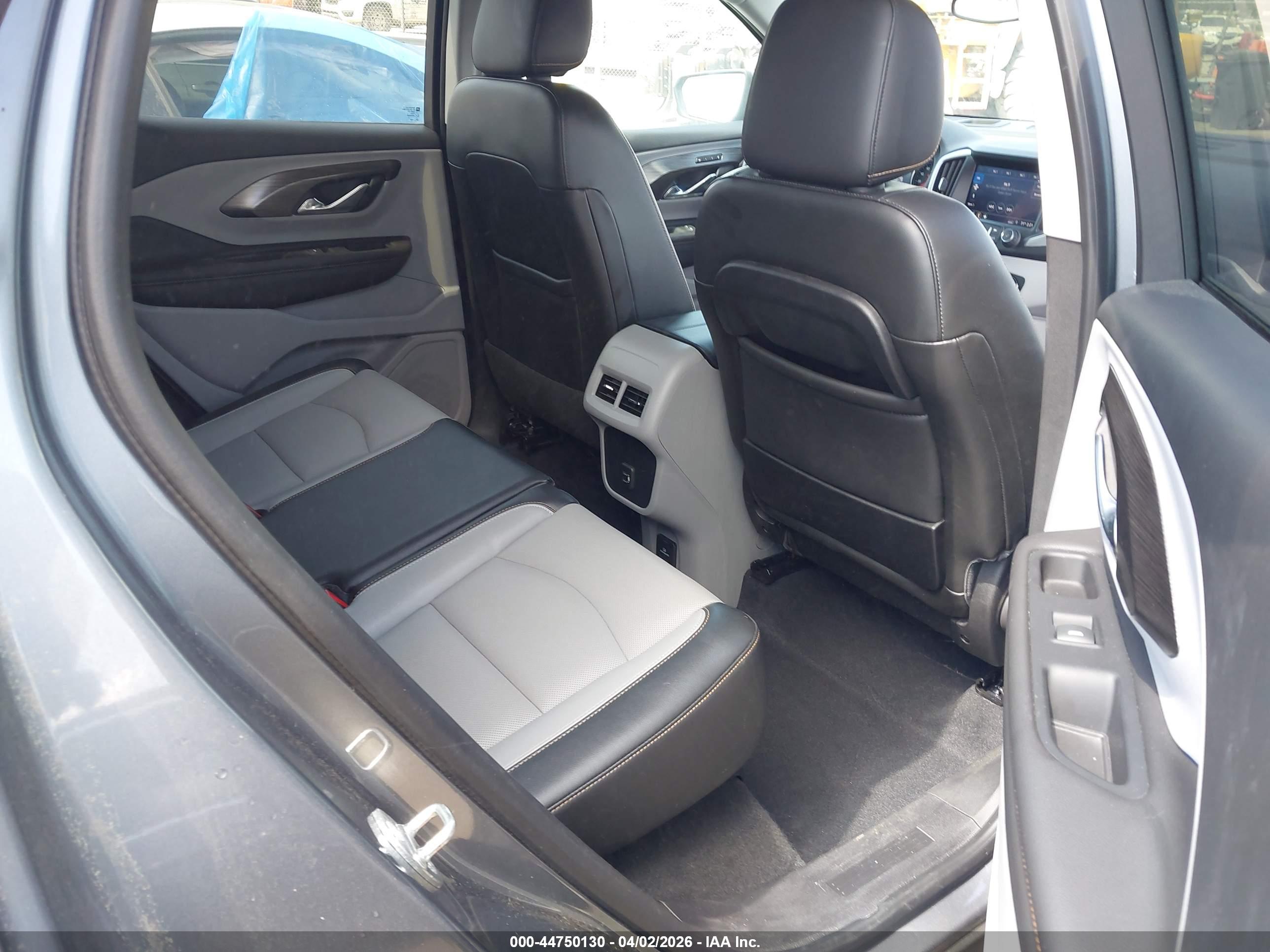 GMC TERRAIN image 8