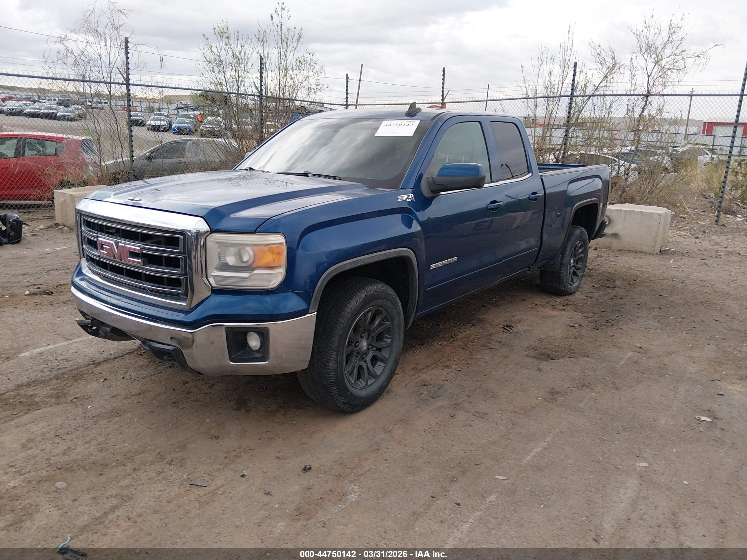 GMC SIERRA image 2