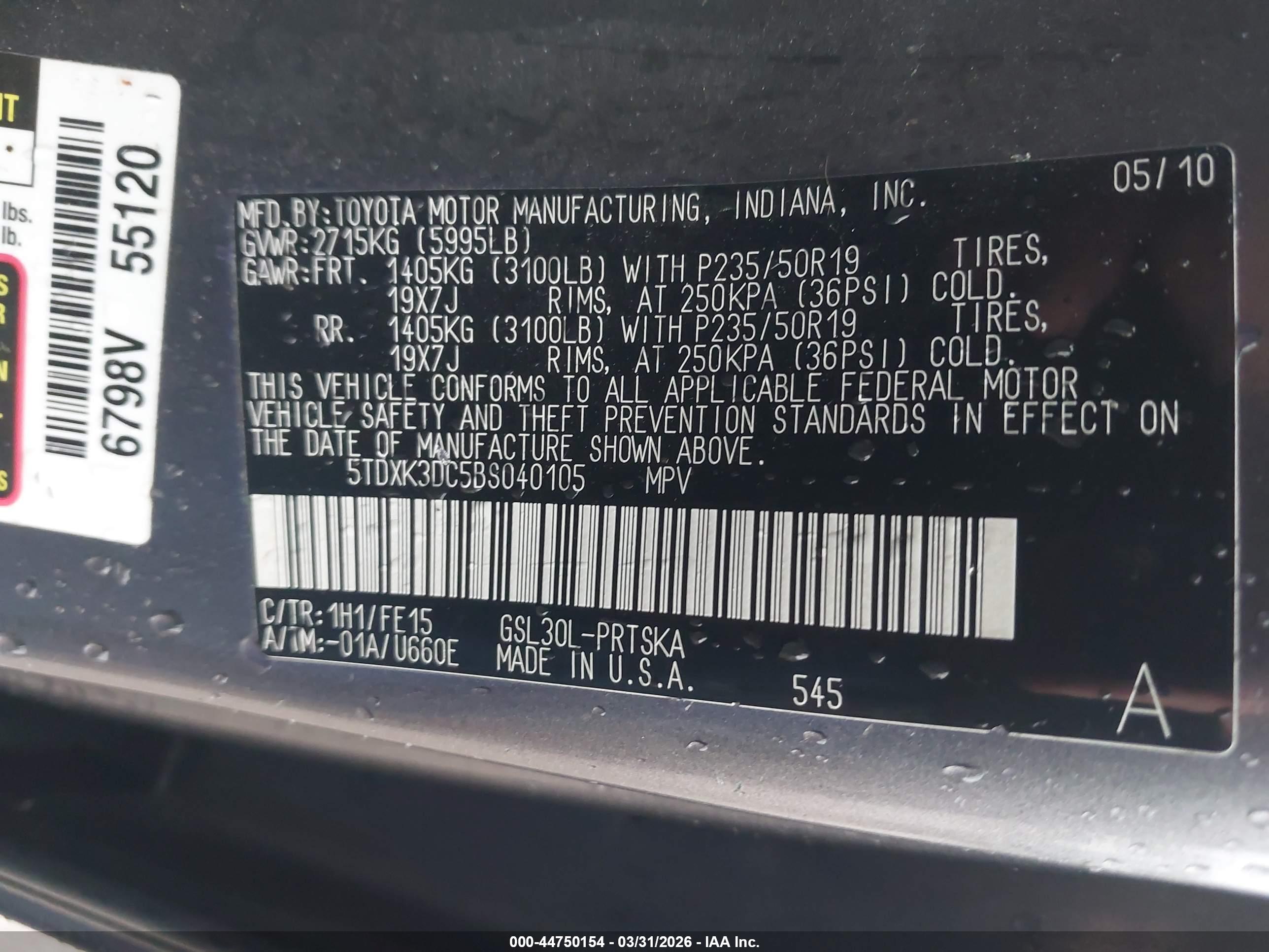 TOYOTA SIENNA image 9