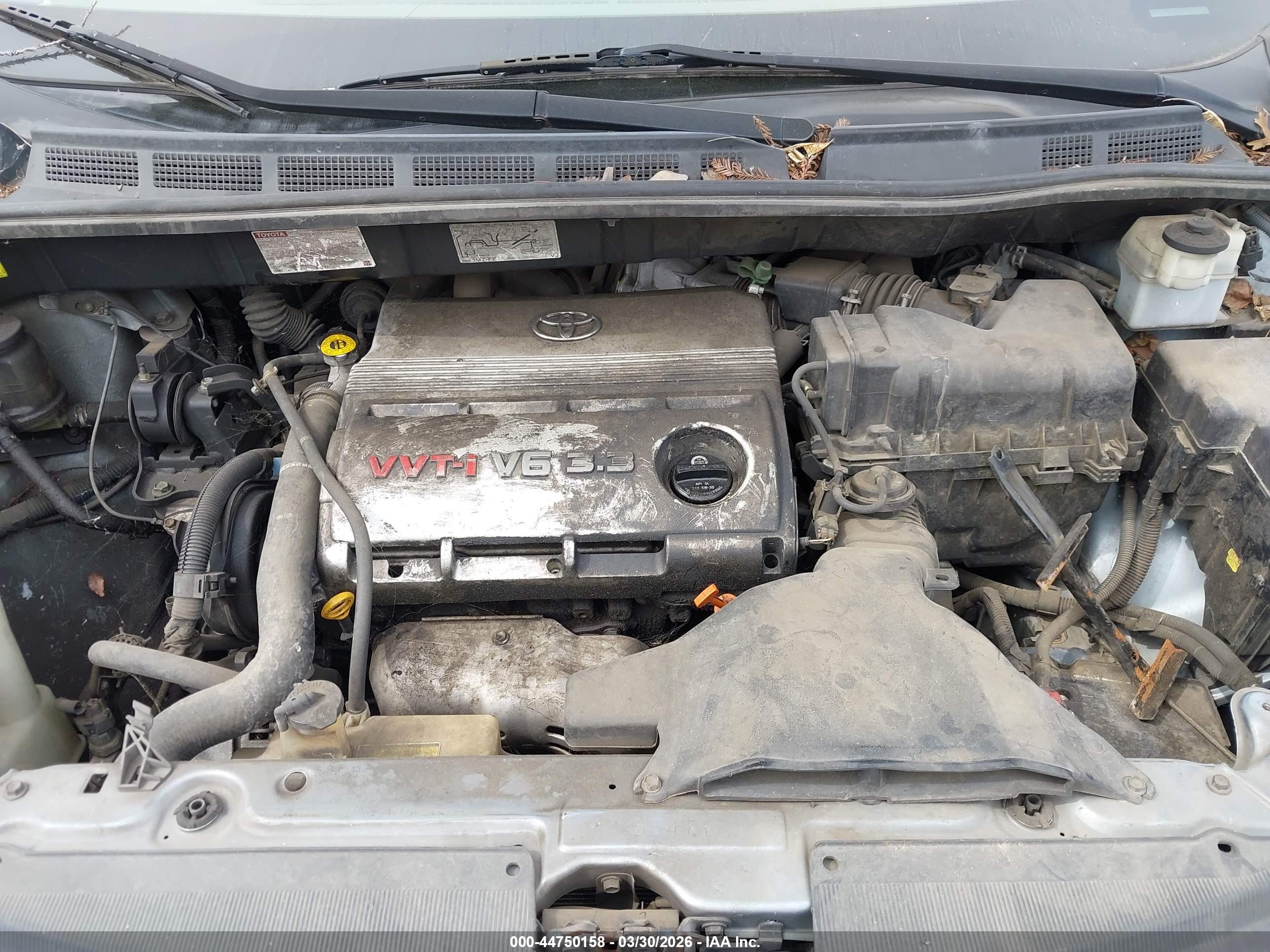 TOYOTA SIENNA image 10