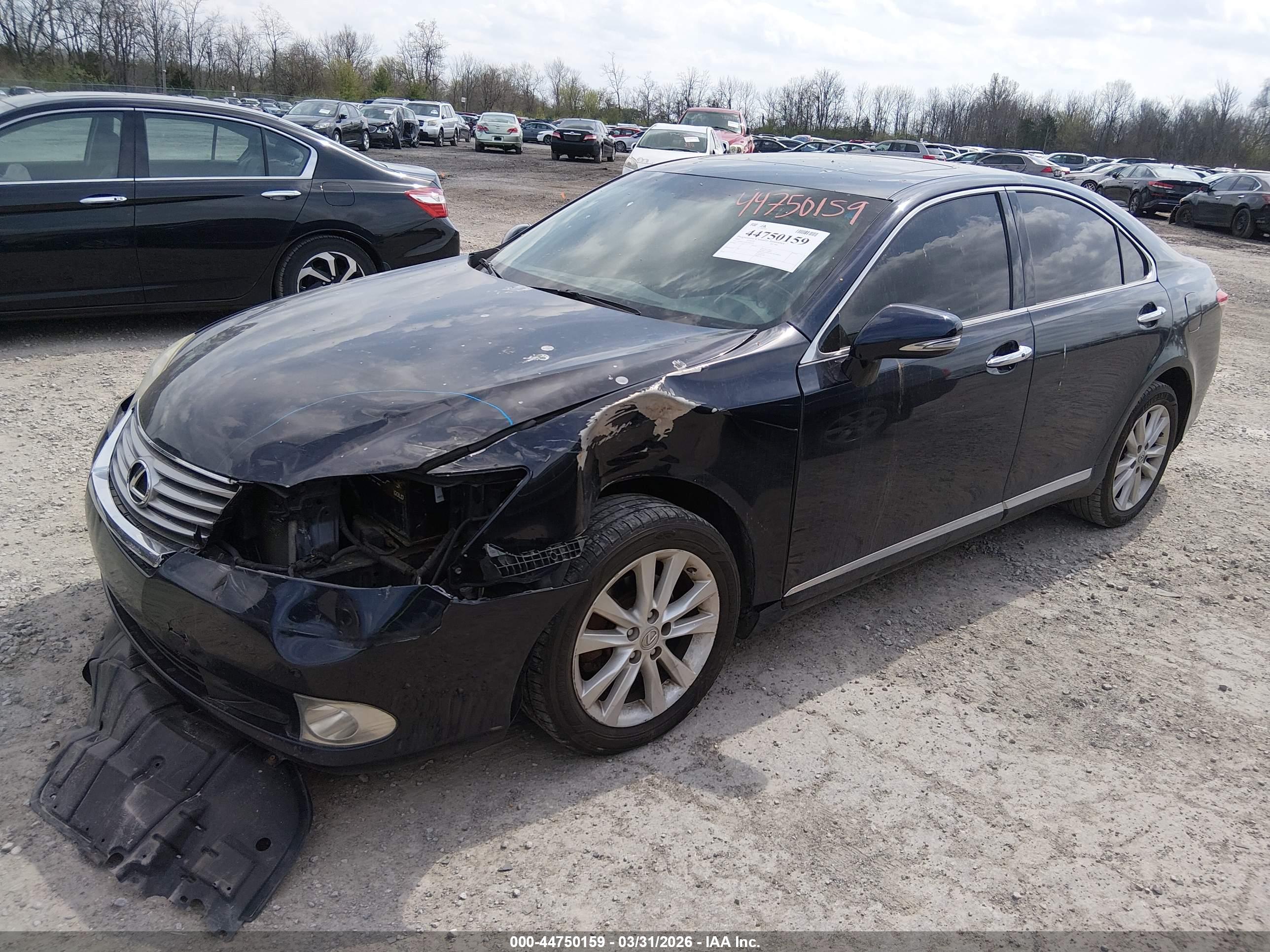 LEXUS ES image 2