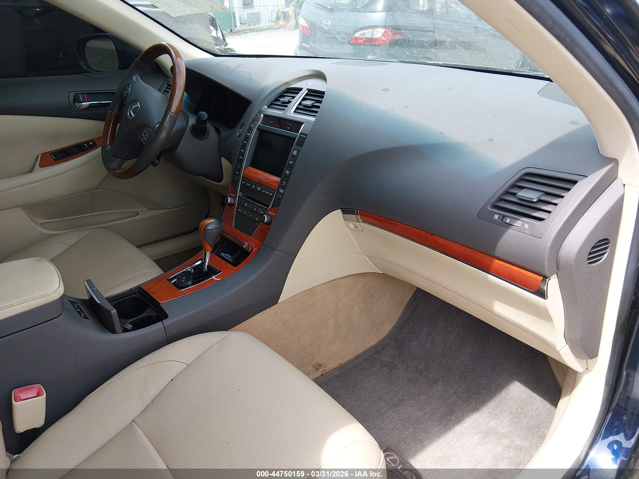 LEXUS ES image 5