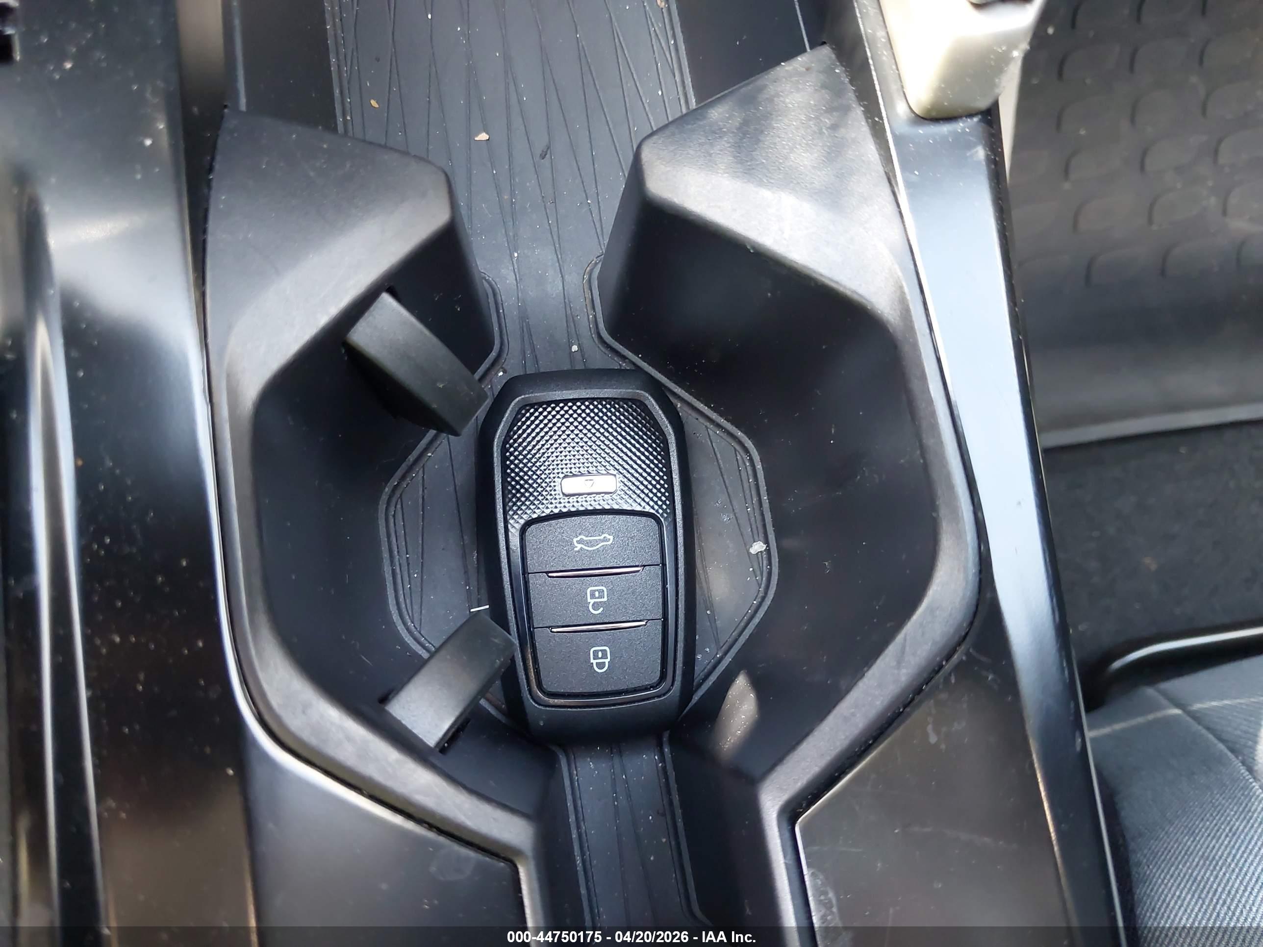 TOYOTA CAMRY image 11